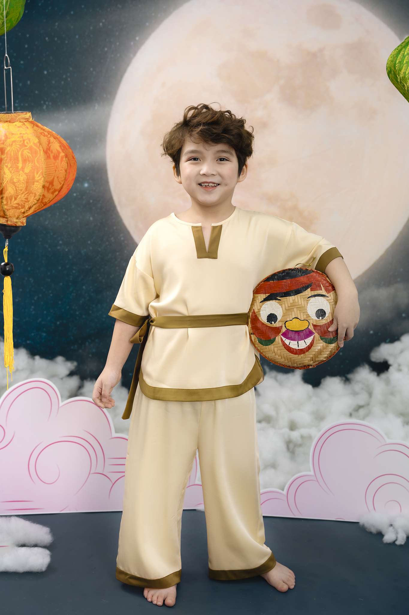 Set chú cuội áo cổ V có đai