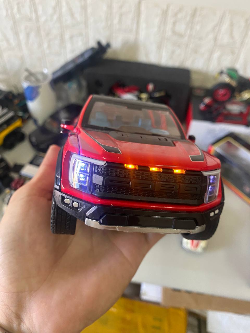 MH Ford Raptor_thumbnail_3