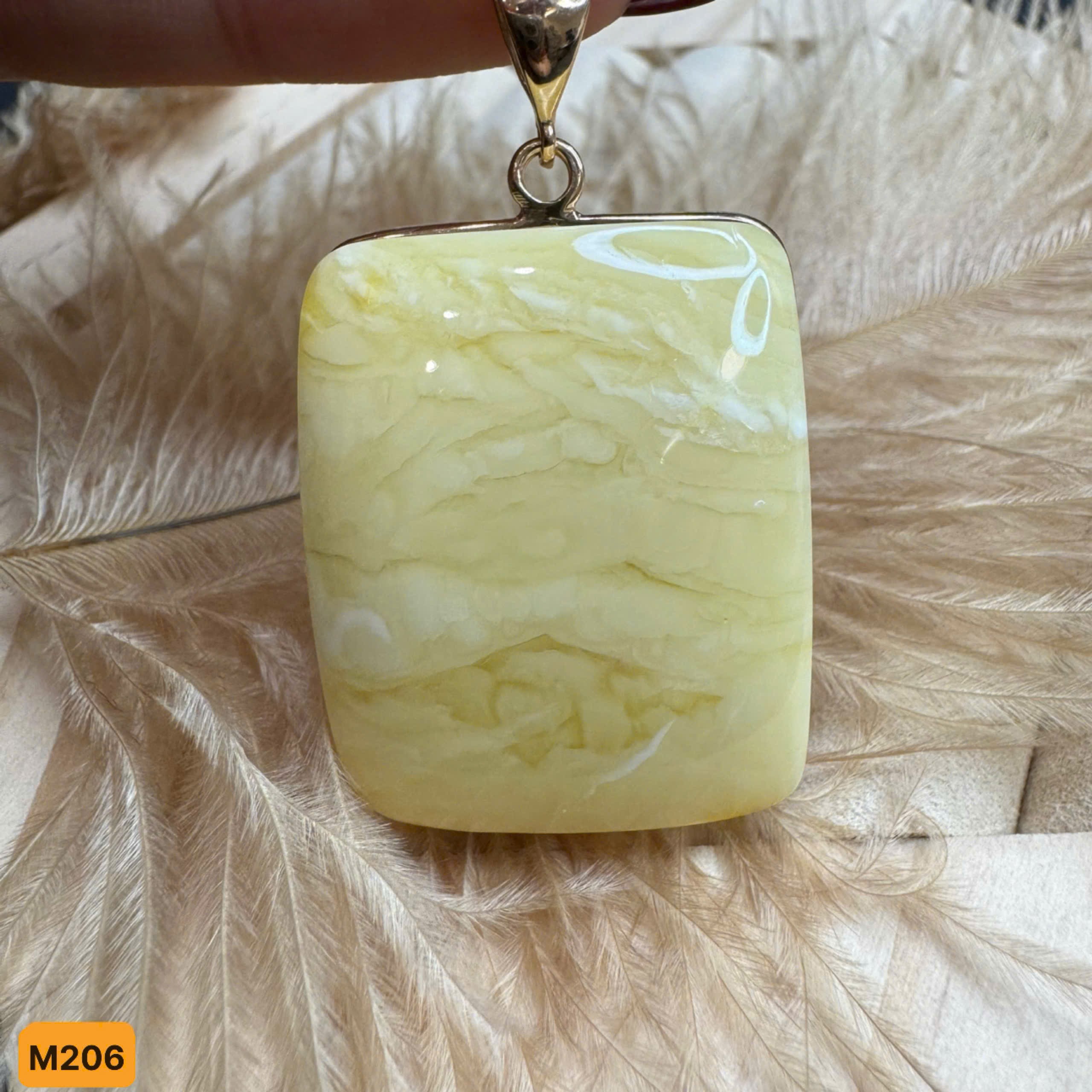 Mặt Hoàng Gia Vô Sự Bài - M206_thumbnail_1