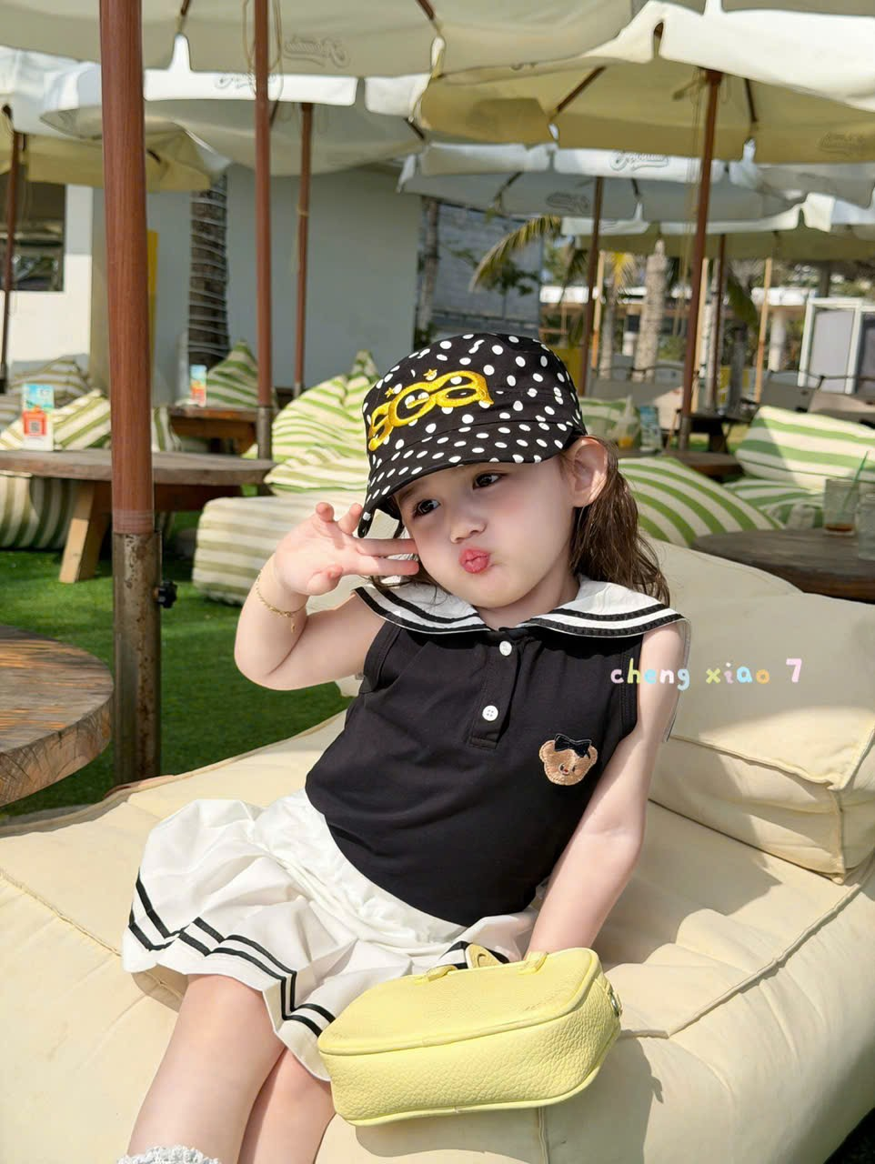 CX02 - Set áo sát nách cổ thủy thủ đen phối chân váy trắng hãng CX7_thumbnail_1