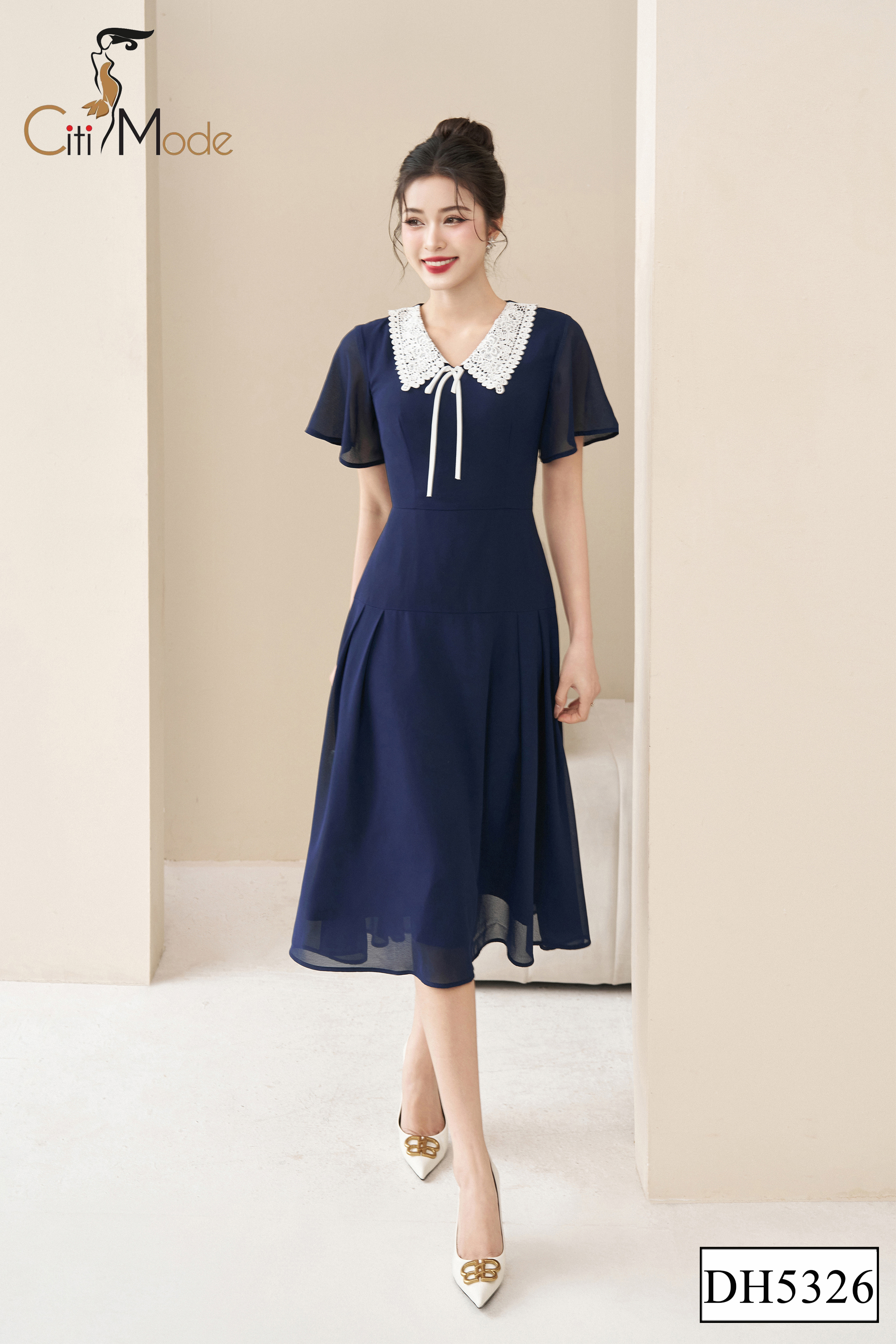 Đầm xoè voan xanh cổ bẻ ren trắng_thumbnail_3