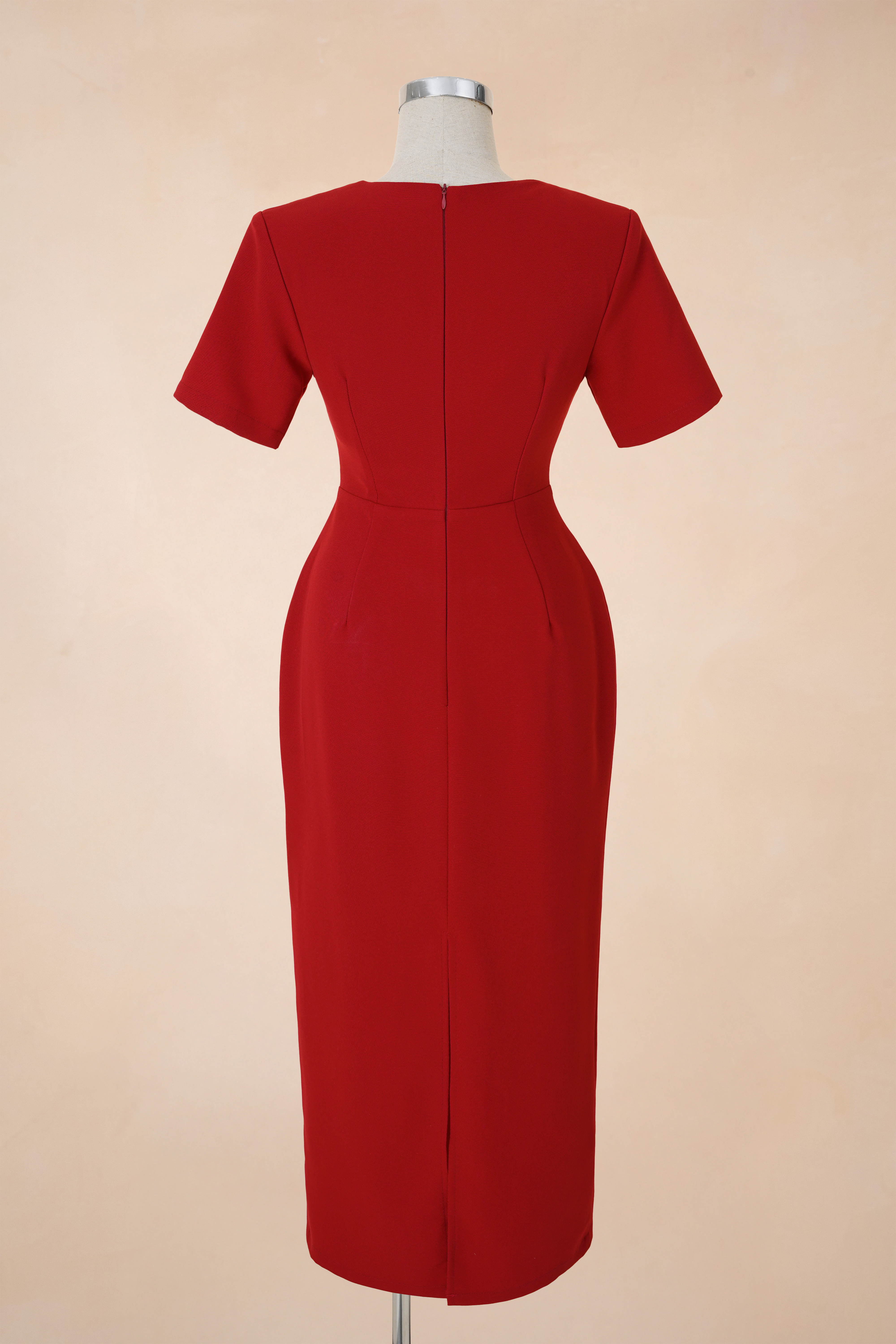 Đầm Suông Khoá Ngực Tag Cài