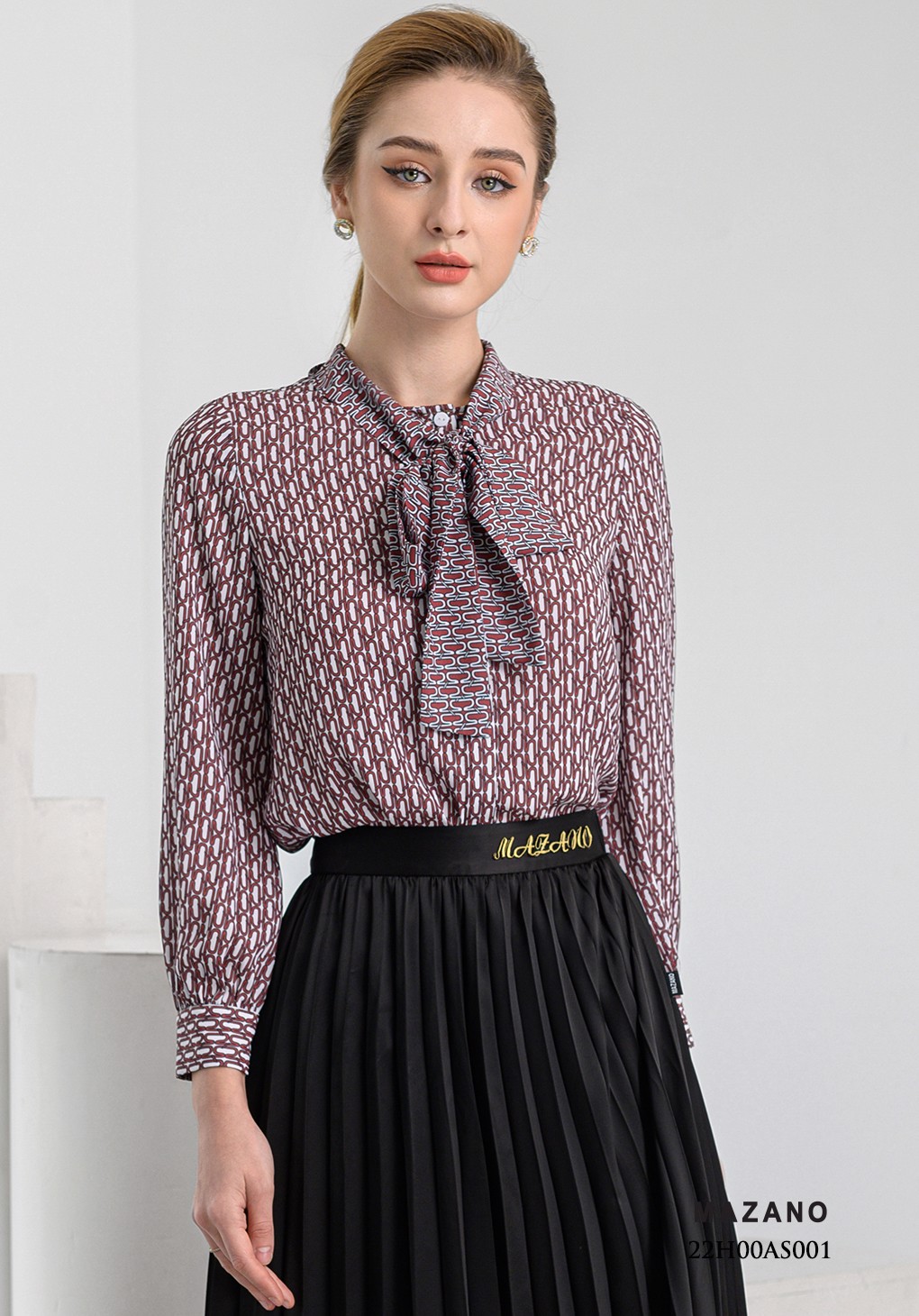 Áo sơ mi họa tiết dài tay phối nơ cổ