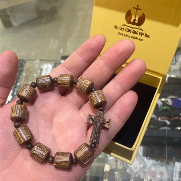 Vòng Mân Côi trầm sánh chìm lu thống 12mm