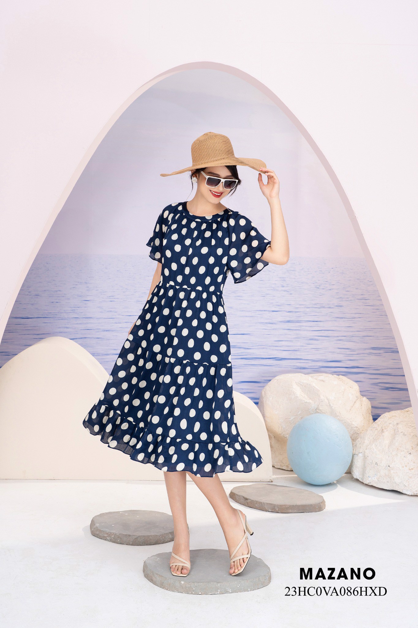 Váy Đầm suông A nhún tầng Vải chiffon lụa Họa tiết chấm bi Cổ tròn Tay ngắn Dài trên bắp chân_thumbnail_3