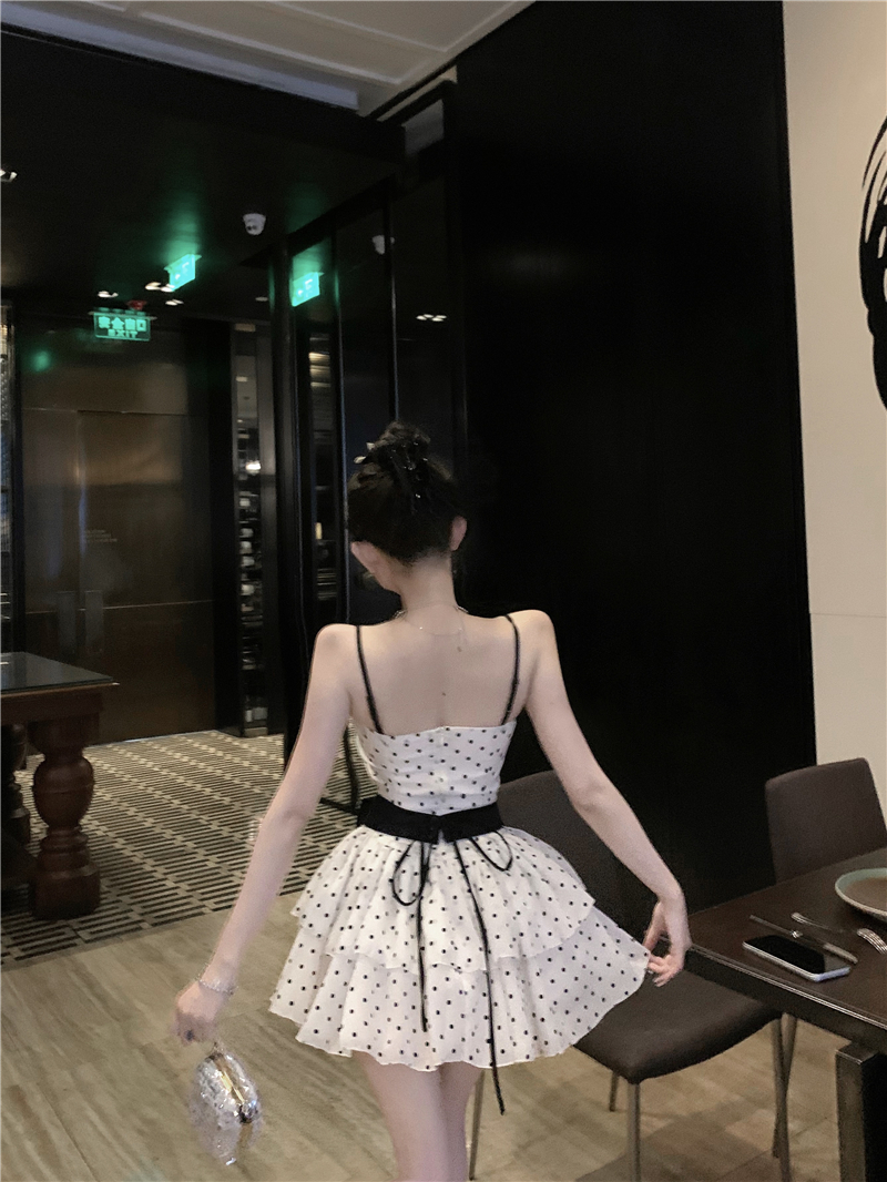 Váy Chấm Bi Nơ Đen Tiểu Thư_thumbnail_3