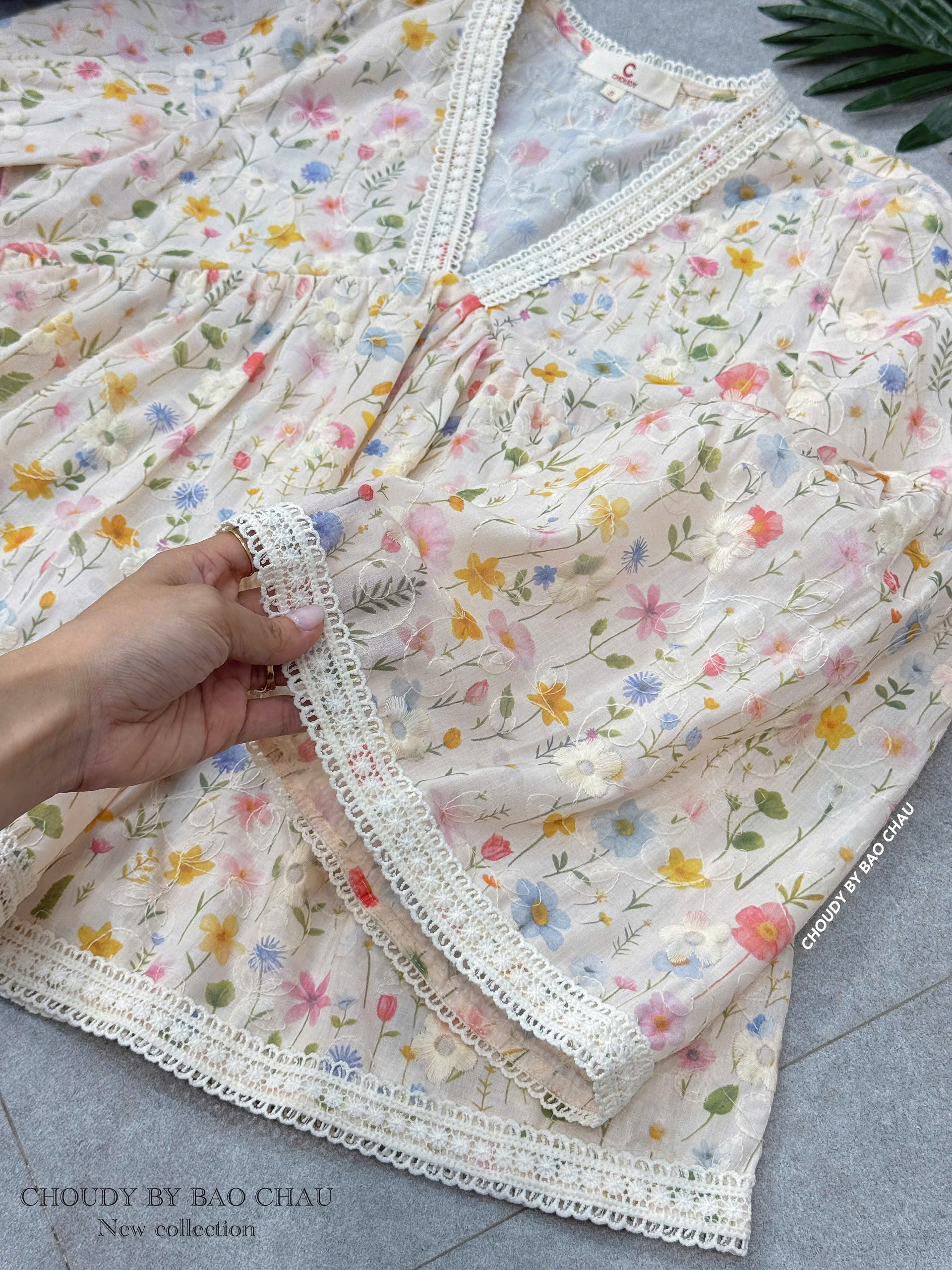 U381 ÁO KIỂU THÊU HOA_thumbnail_2