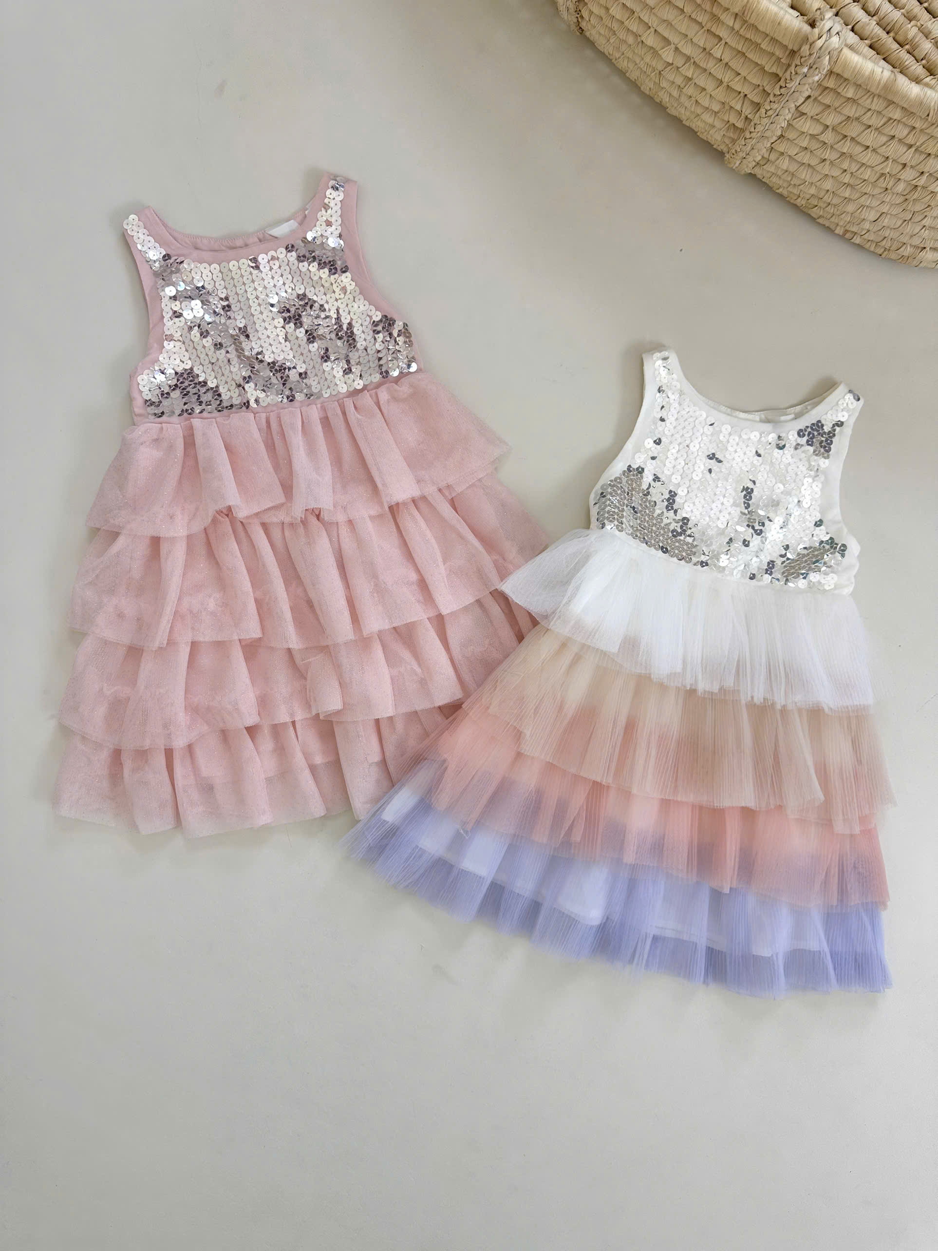 HE125 Đầm tầng kim sa bé ( HỒNG )