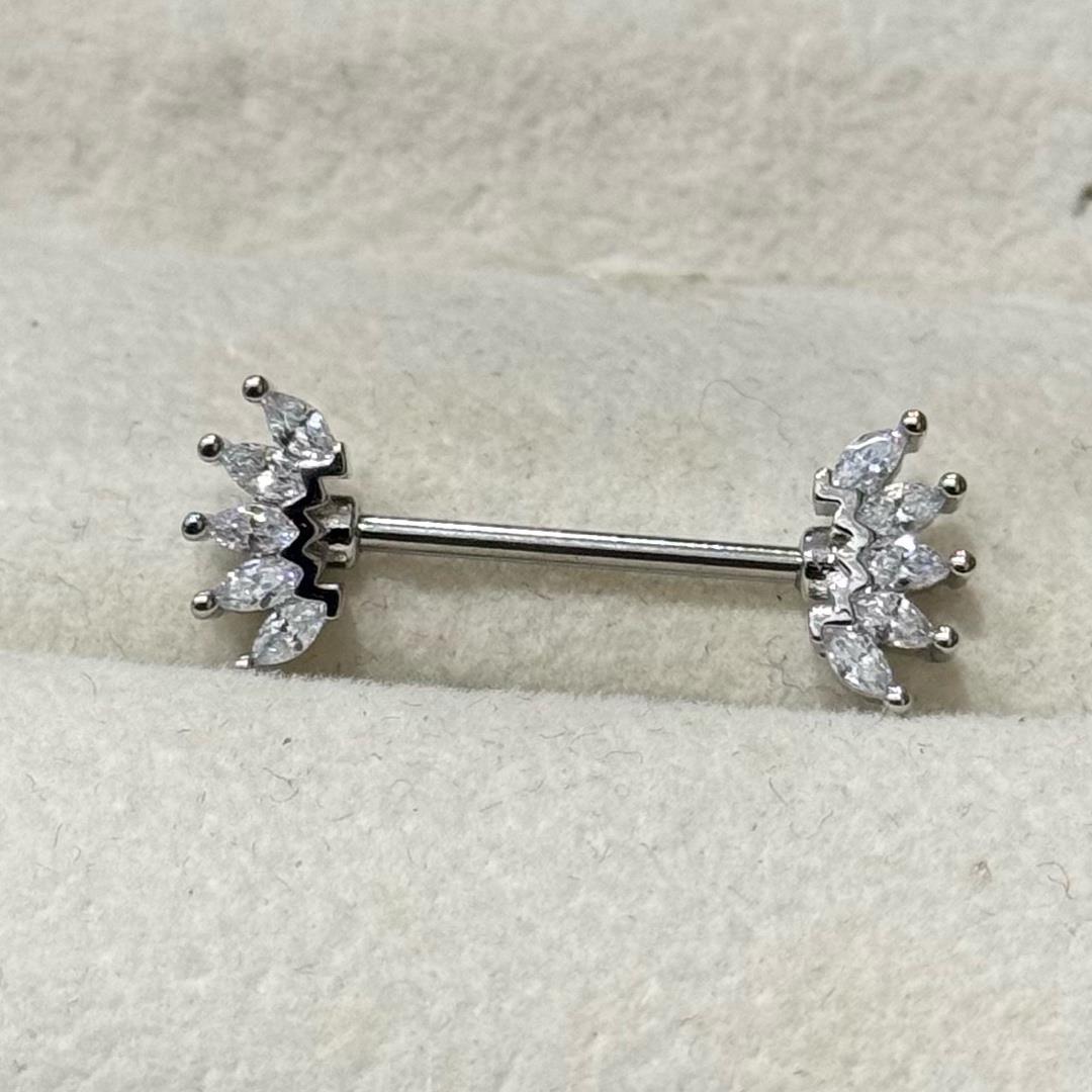 Khuyên Ti năm lá kim cương 