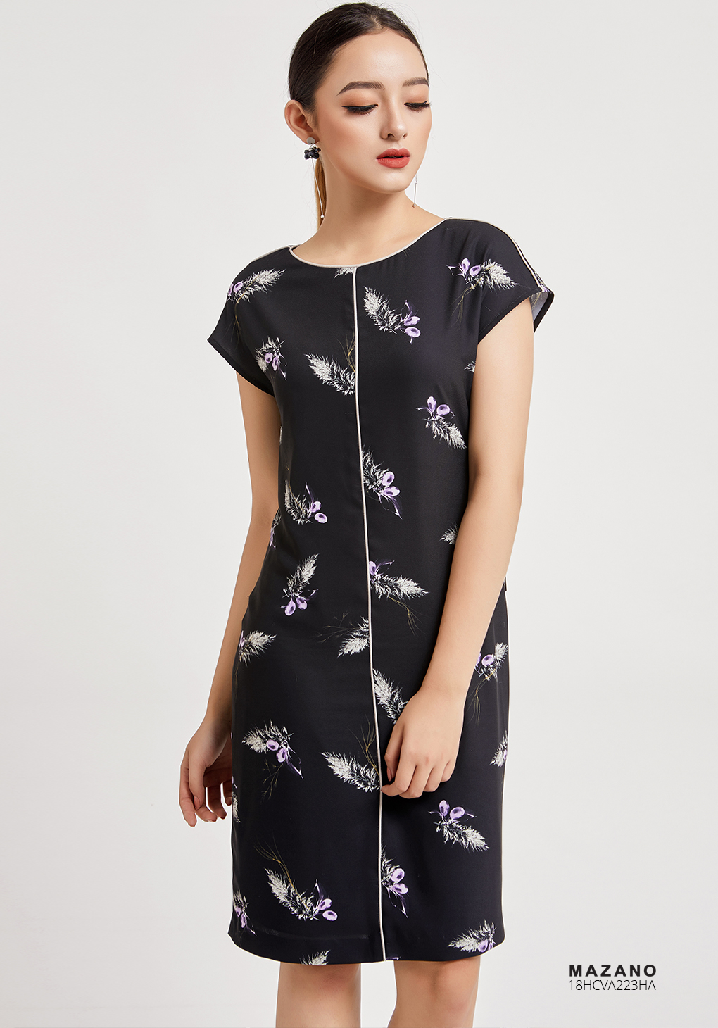 Váy hoa suông vai chờm