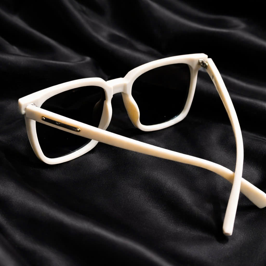 Kính mắt Gentle Monster gọng mỏng màu kem_thumbnail_1