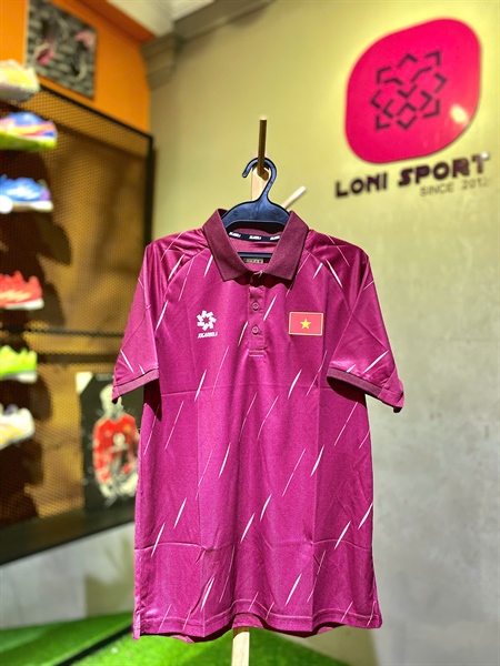 Áo Polo đỏ di chuyển tuyển Việt Nam