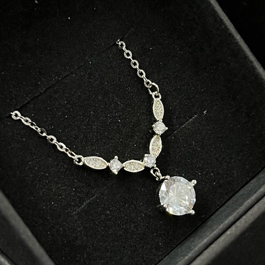 vòng cổ bạc xi kim bốn lá đá trắng_thumbnail_2