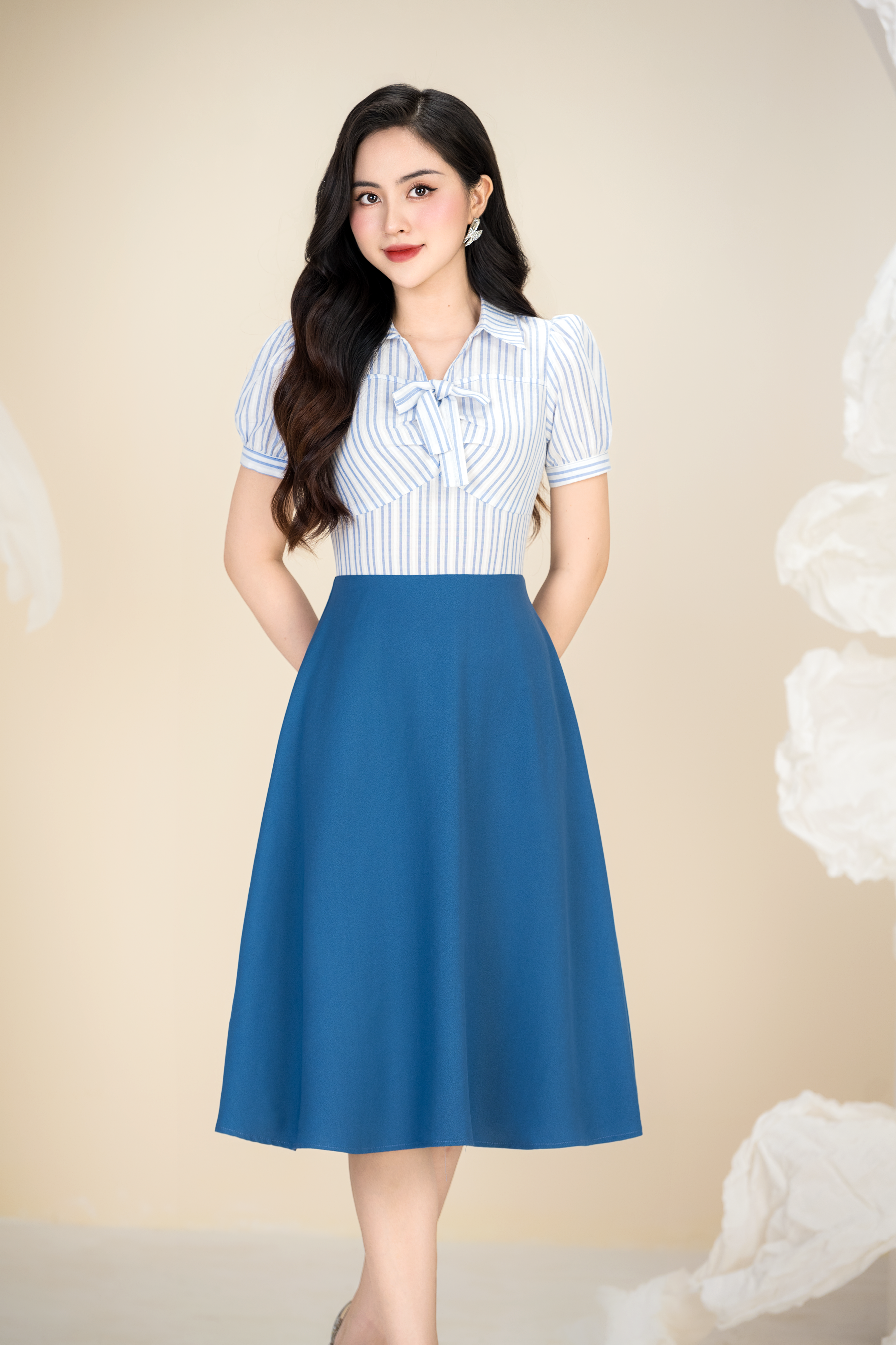 Đầm xoè kẻ xanh phối chân váy xanh_thumbnail_0