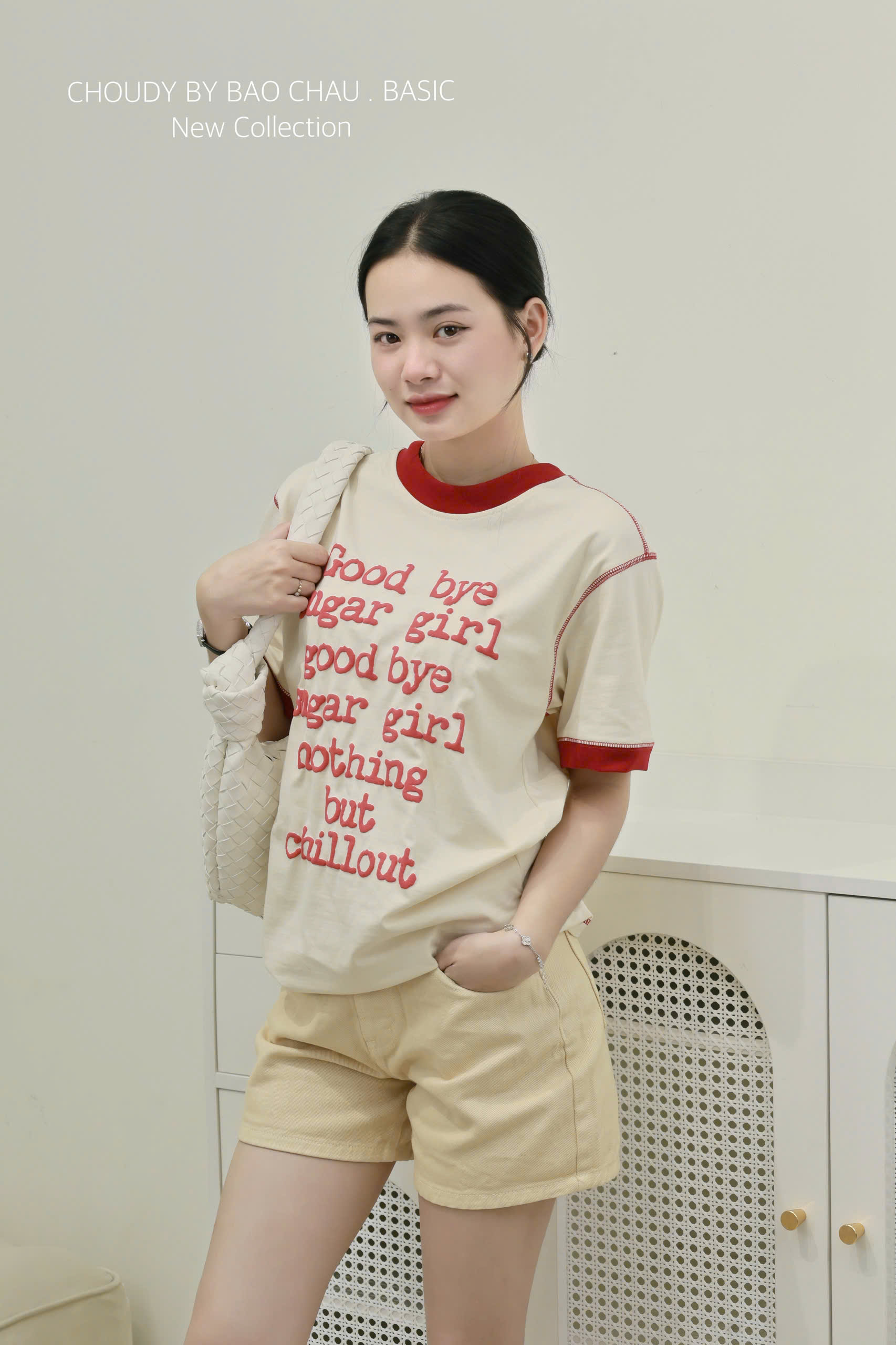 A296 ÁO THUN CHỮ ĐỎ