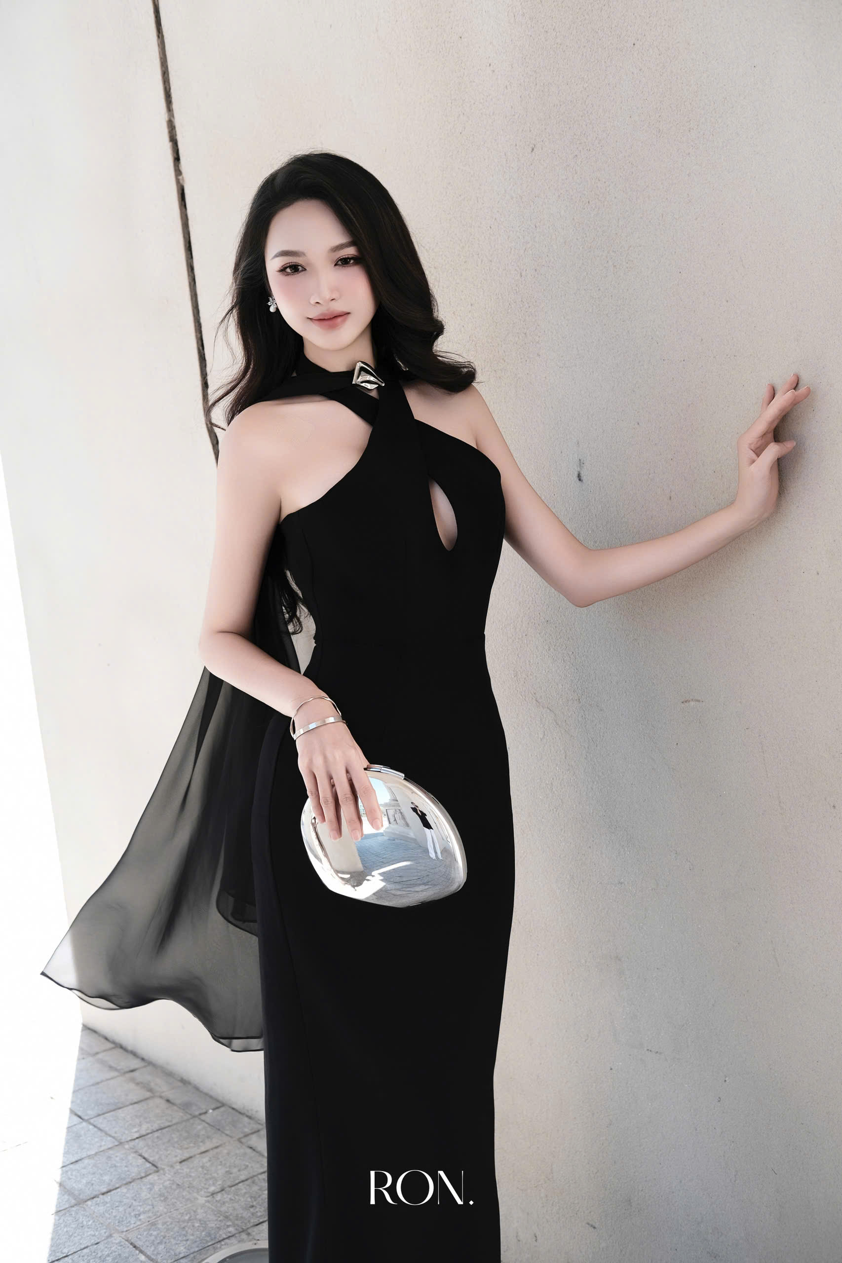 Váy cổ yếm chéo_thumbnail_9