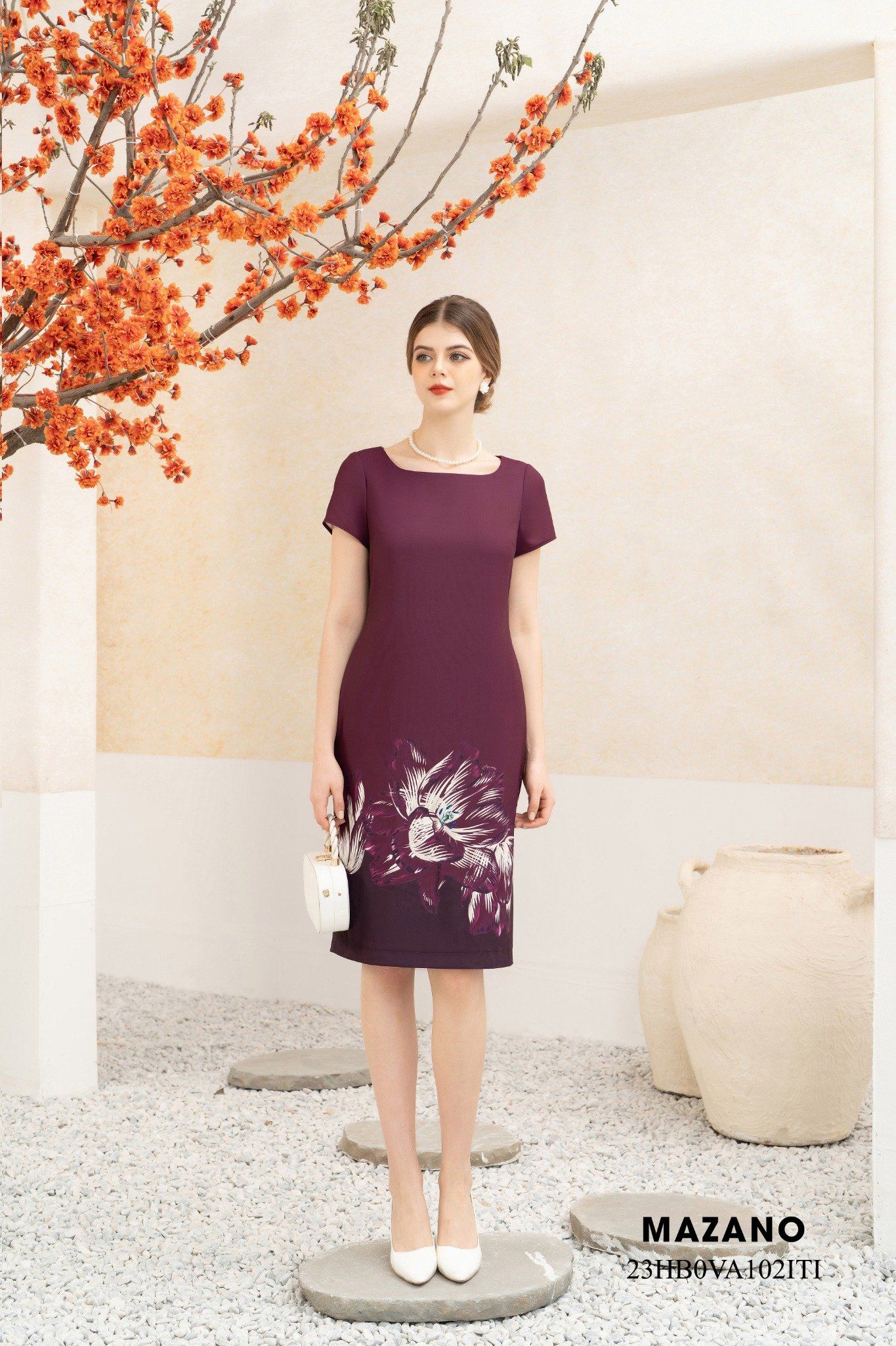 Váy Đầm Suông Vải thô dày Hoạ tiết hoa tulip cách điệu Cổ tròn Tay ngắn Dài qua gối_thumbnail_0