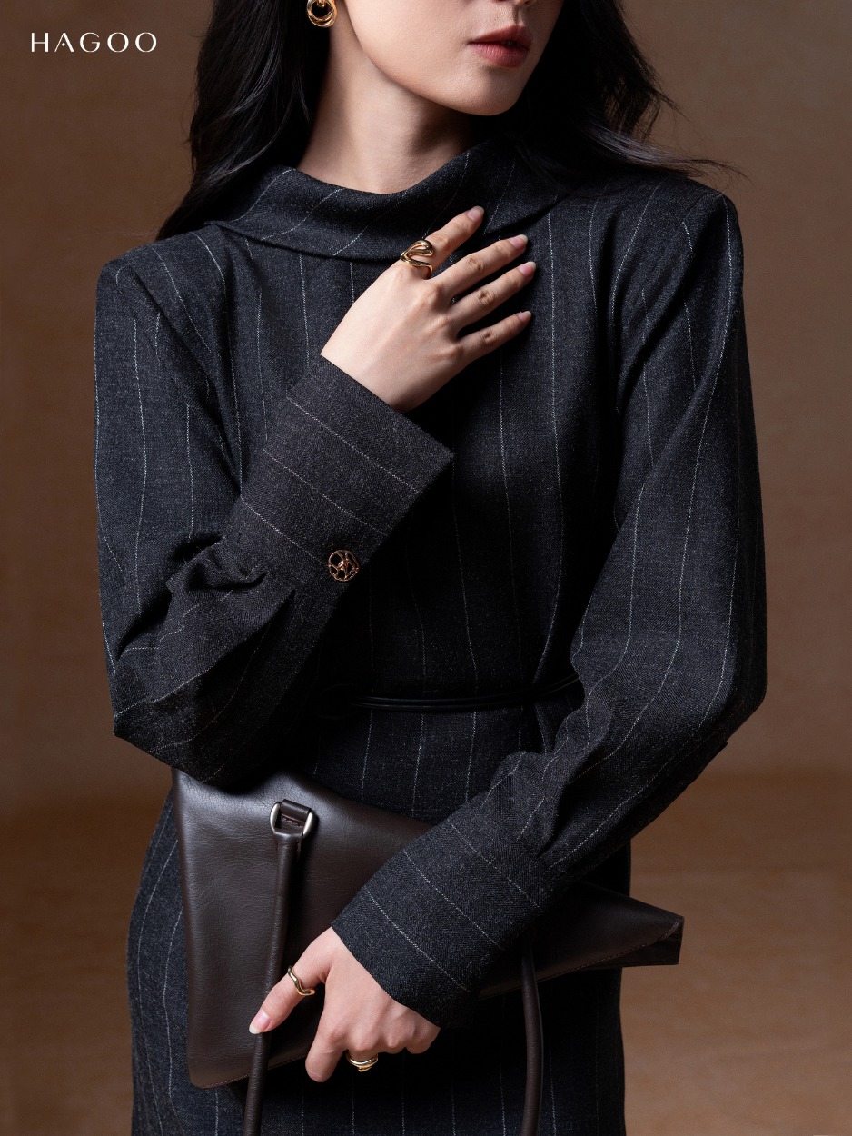 Váy suông kẻ sọc kèm dây da HAGOO