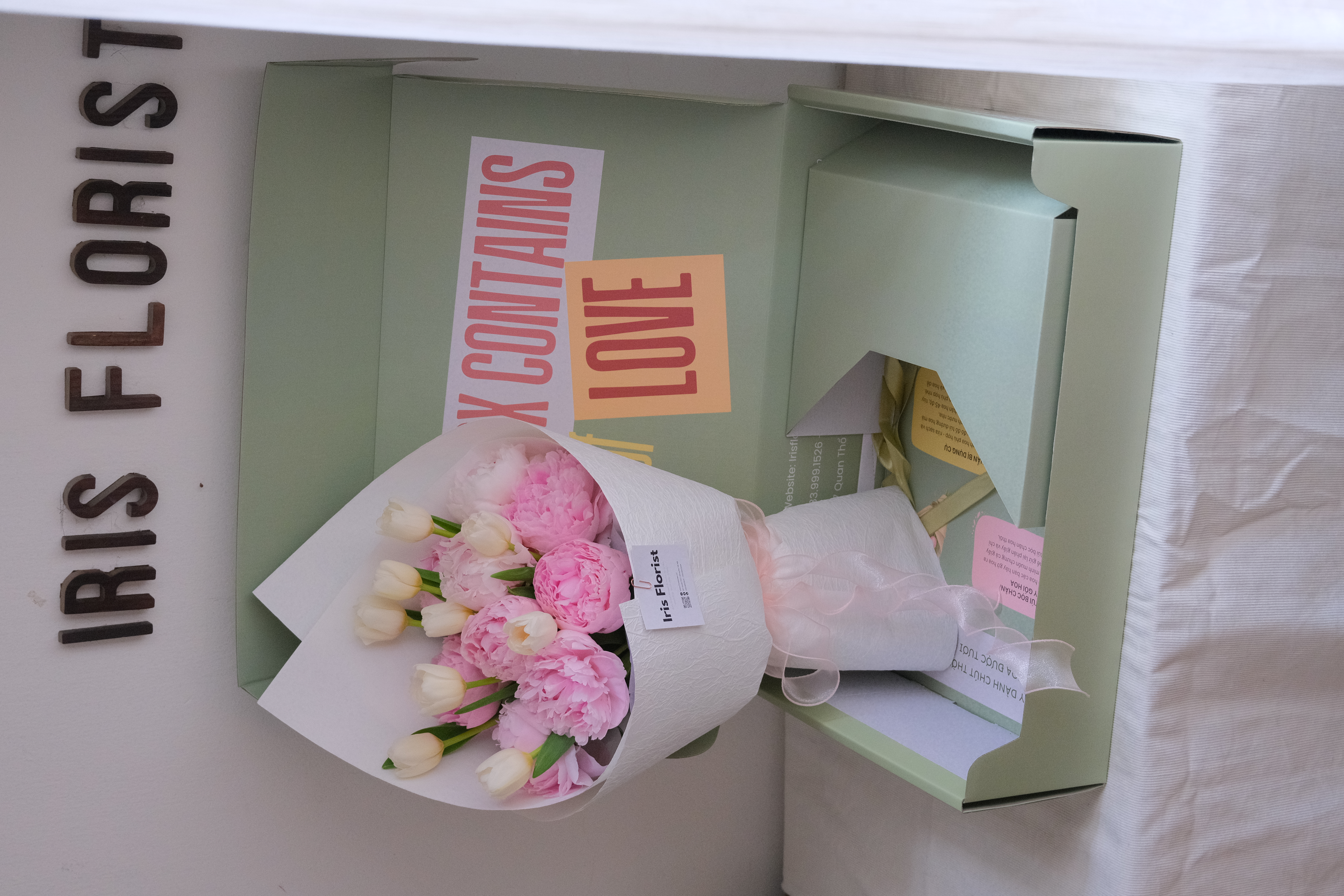 Bó hoa Peony mix Tulip trắng