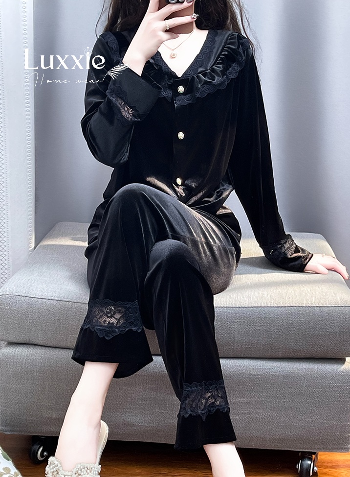 NHUNG38 Bộ ngủ nhung phối ren cổ lục