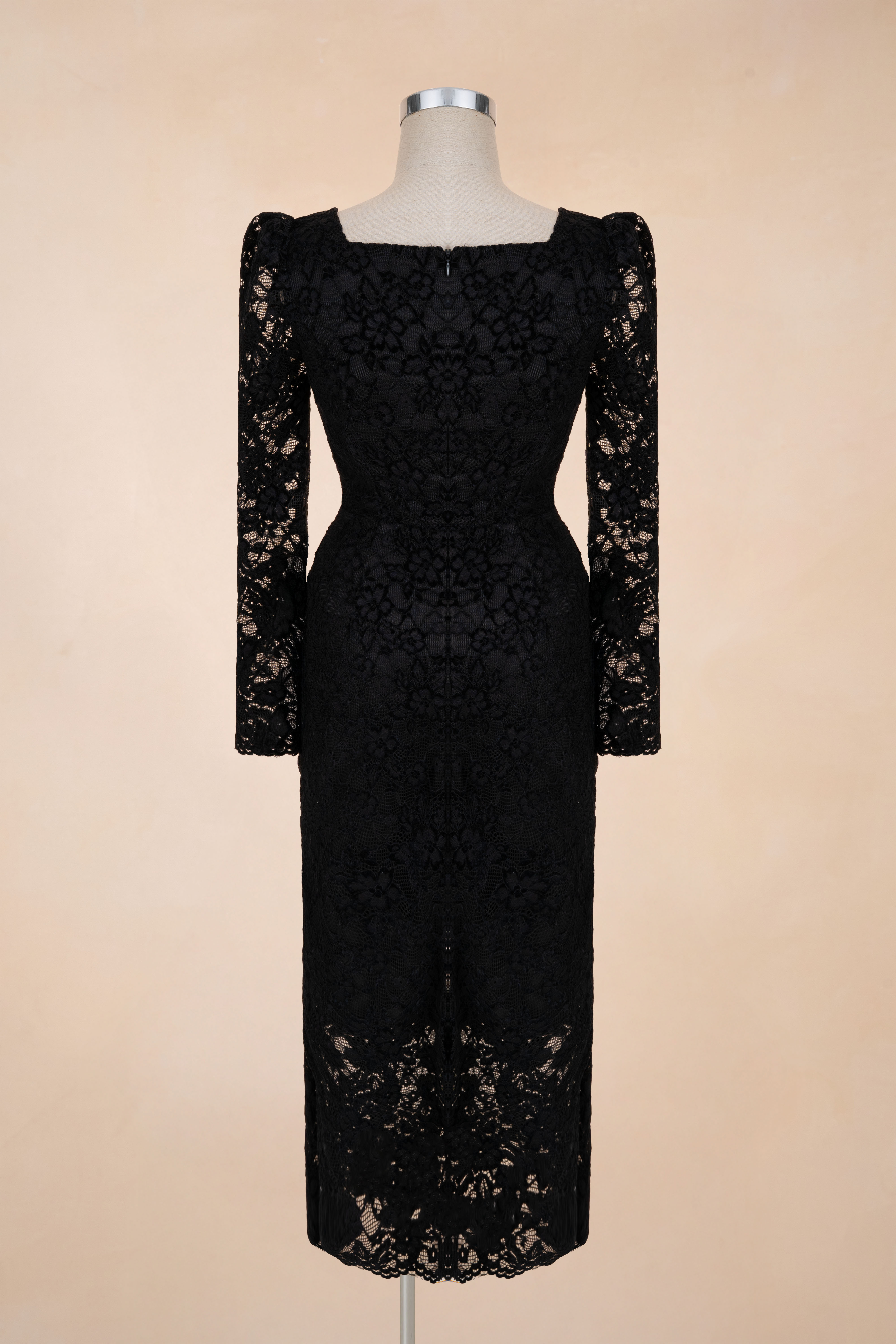 Đầm Suông Hoa Cổ Vuông Tay Dài