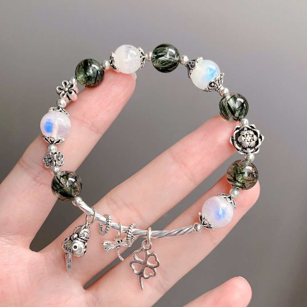 PT194 - Vòng thạch anh tóc xanh & Moonstone mèo thần tài may mắn