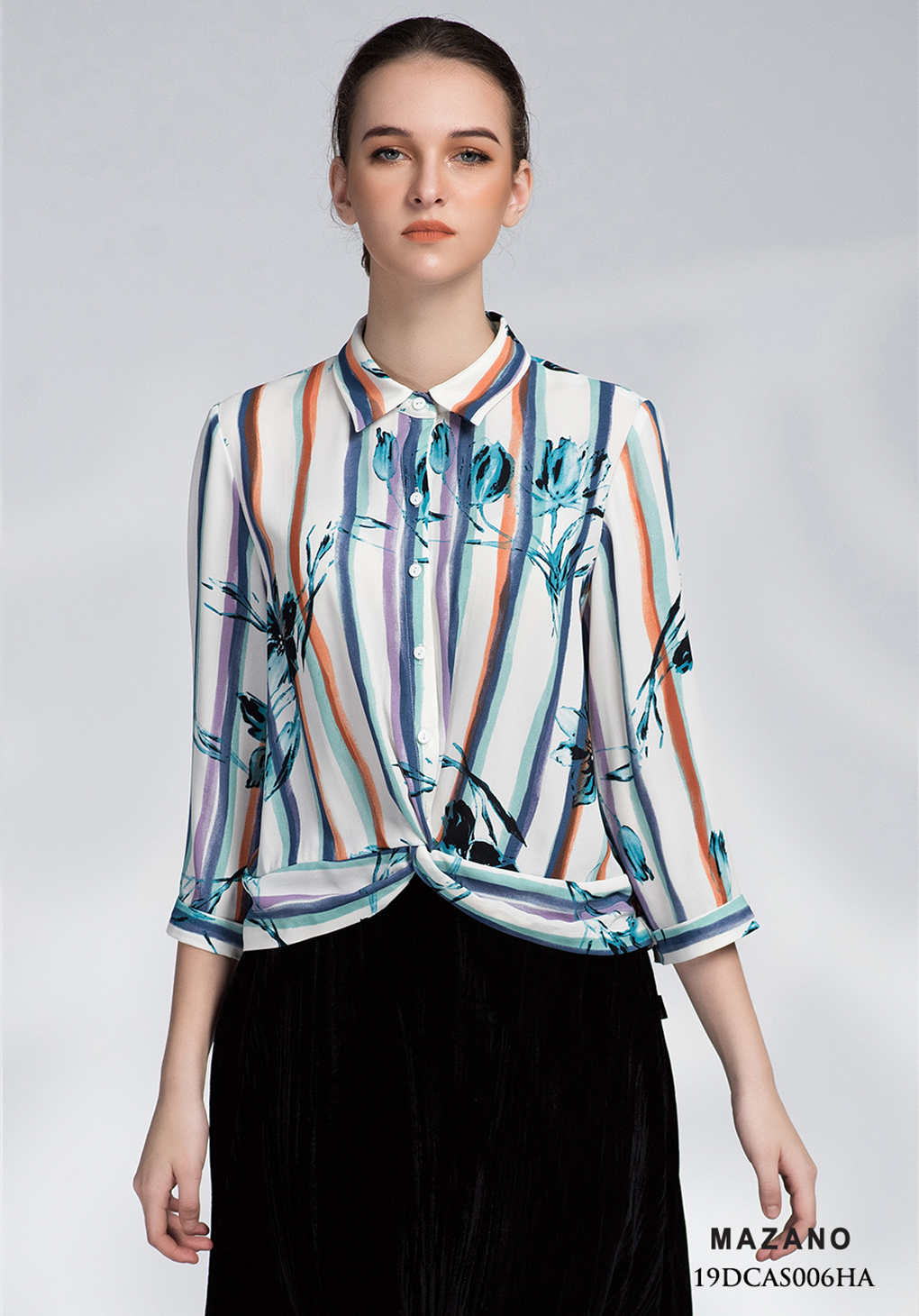 Áo sơ mi trắng kẻ cách điệu