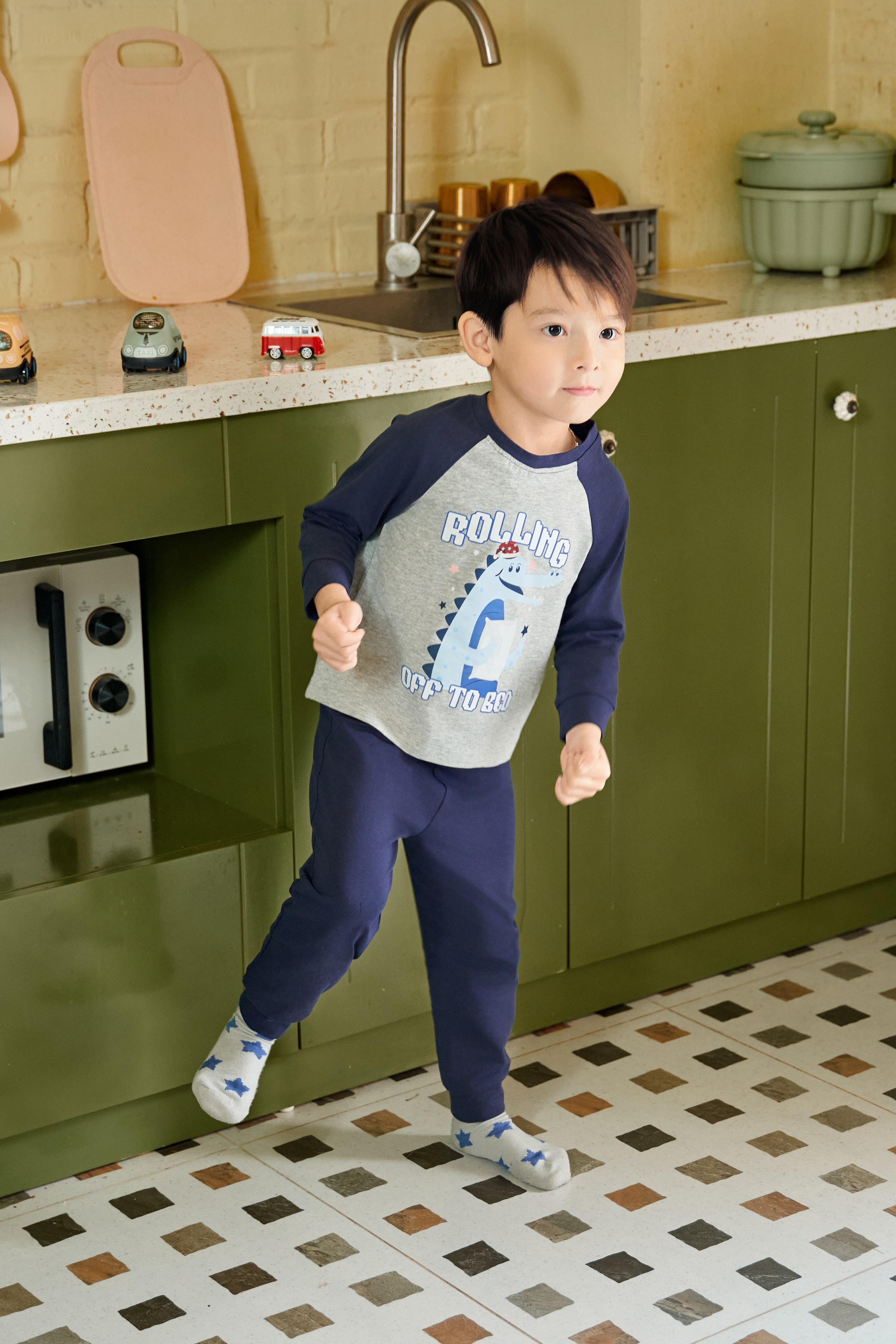 Bộ thun dài tay raglan in hình_thumbnail_0