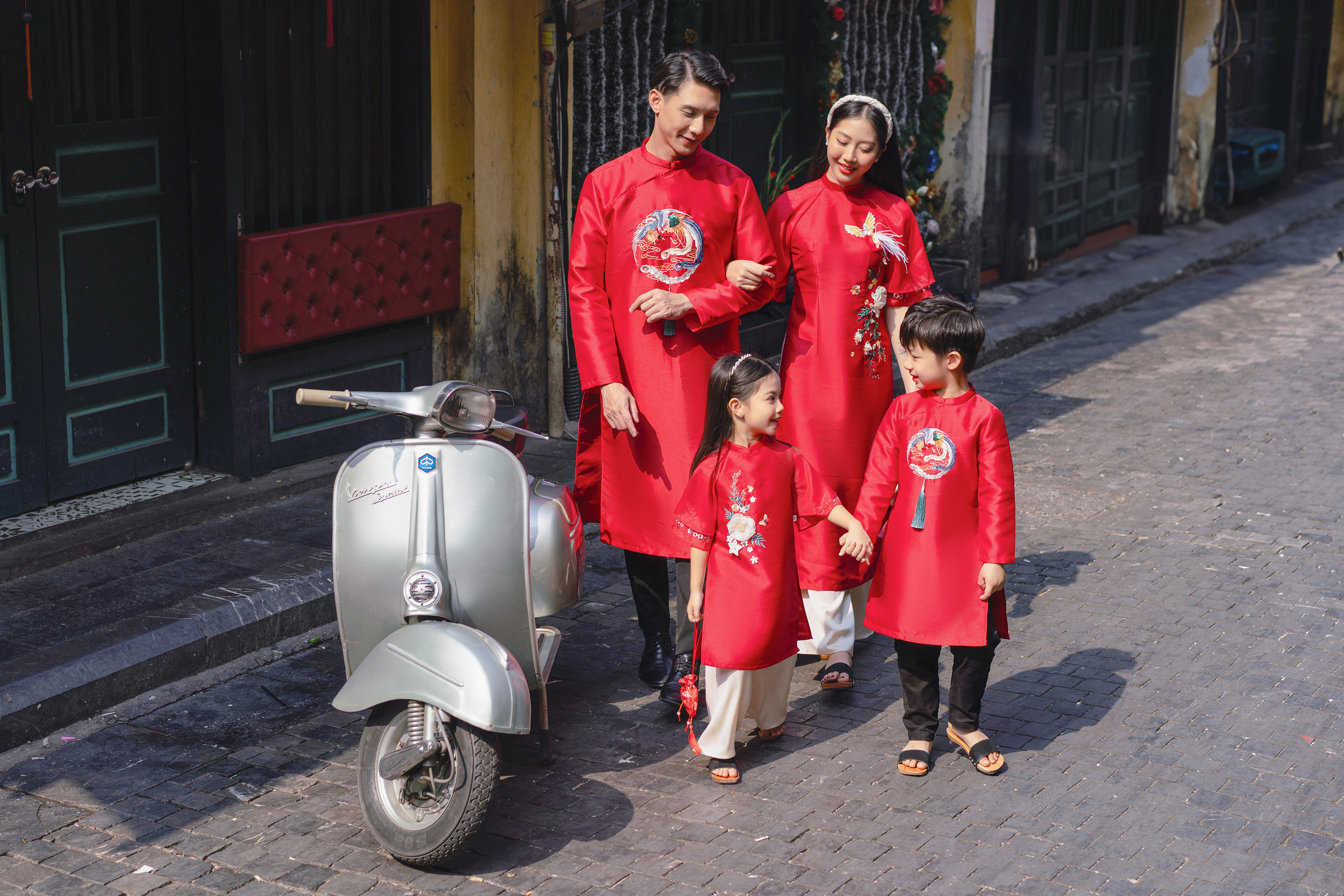 Áo dài bố thêu Phượng_thumbnail_4