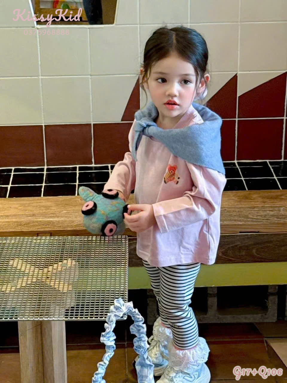 (Q106) sét Áo màu hồng và quần legging kẻ  Onedou