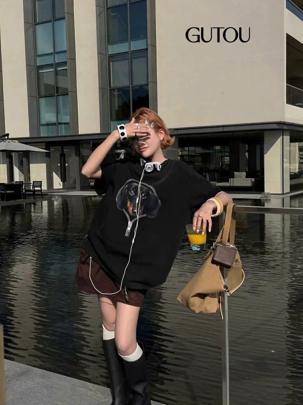 [ GUTOU ] Áo Thun Đen In Hình Doberman Khóa Kéo