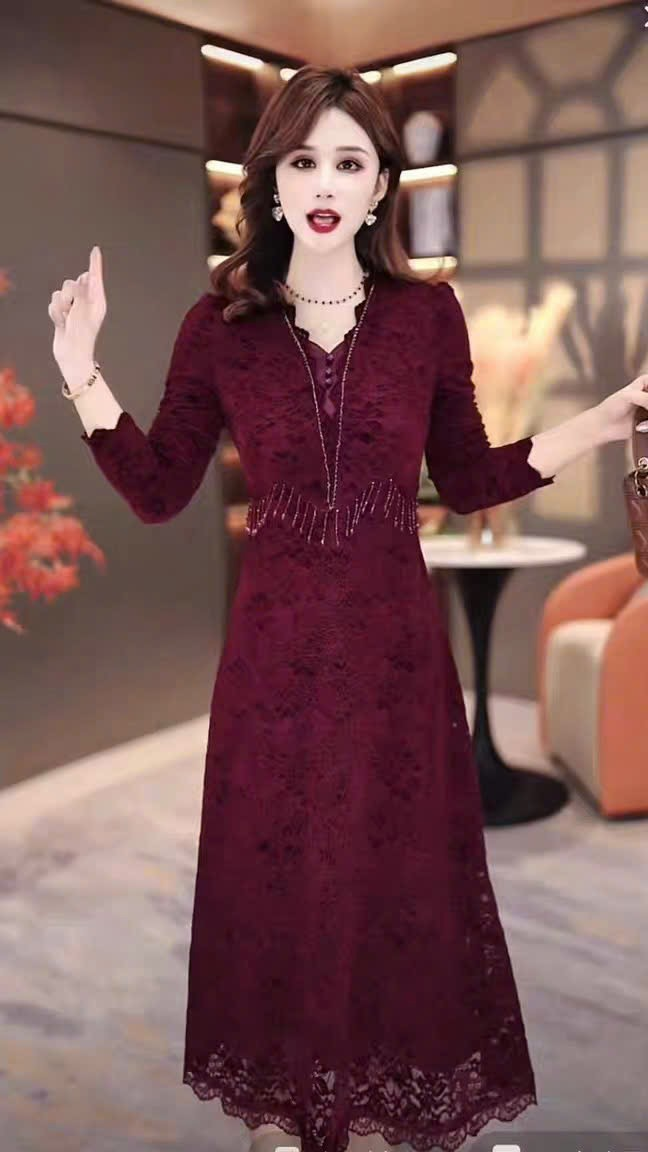 18236-Đầm ren xòe đỏ đô tay dài viền eo tua rua ( ren , lót)_thumbnail_1