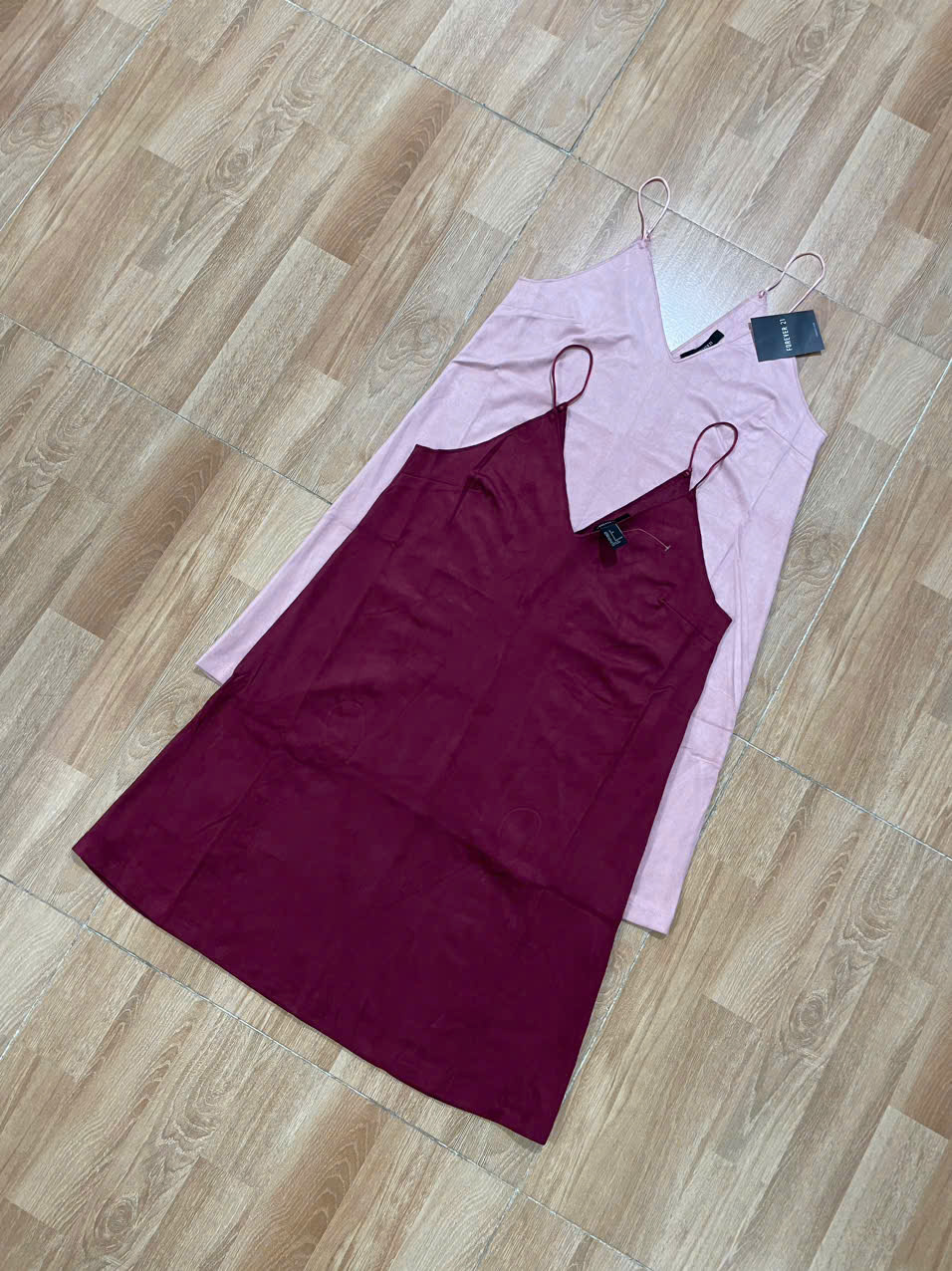 VAY NU F21 HAI DAY V136 (LỖI NHẸ)_thumbnail_2