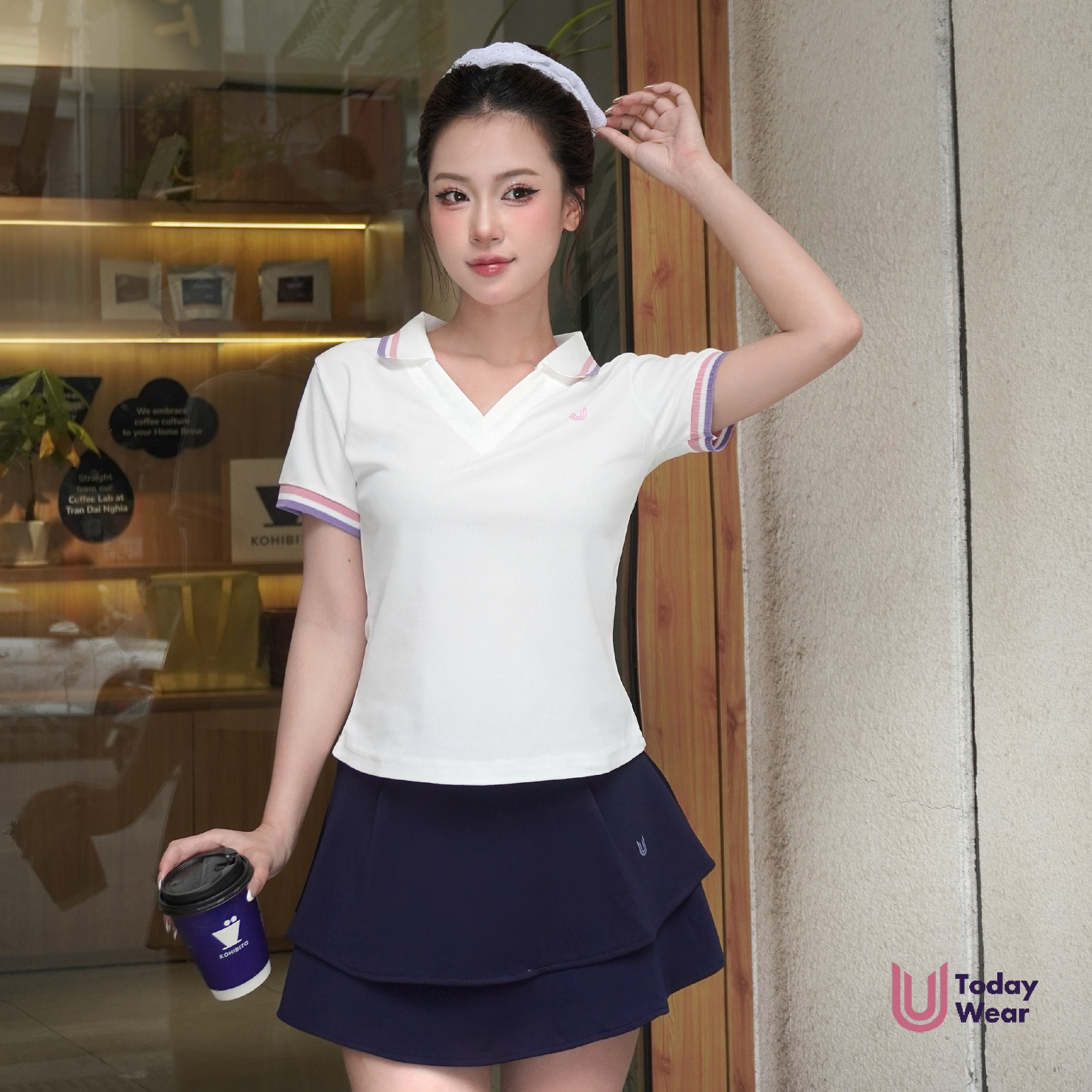 Áo Jena Top màu trắng mix chân váy Kira Skirt màu xanh navy_thumbnail_2