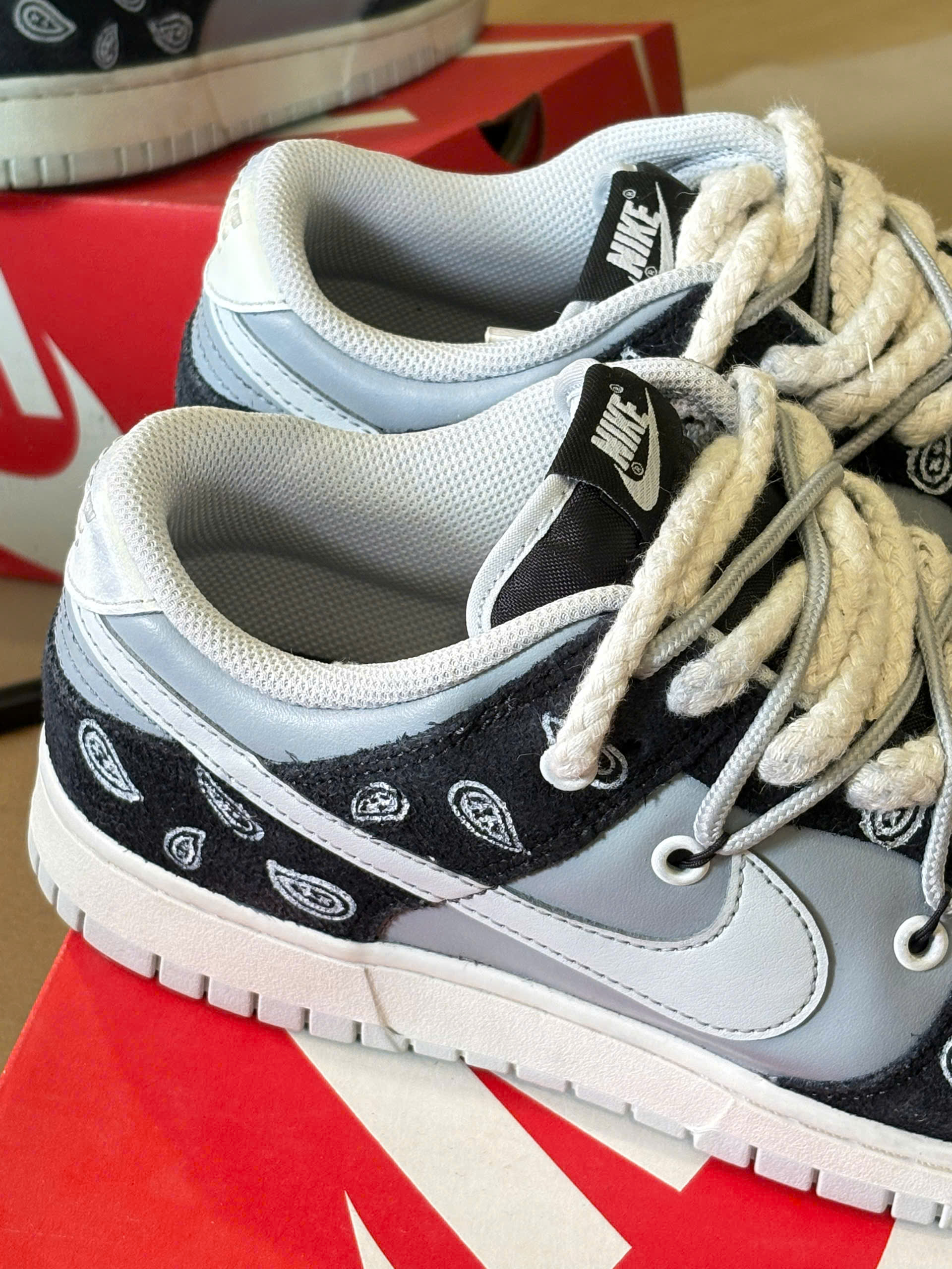 Nike Dunk Low 'Vibe Crane y Flores de Anacardo' DH7913-001_thumbnail_3