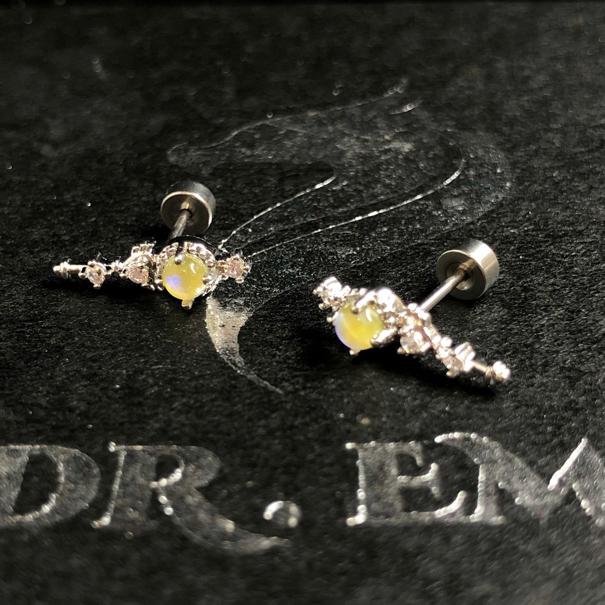 Khuyên kiểu quyền trượng 7 màu ánh vàng bi vặn_thumbnail_2