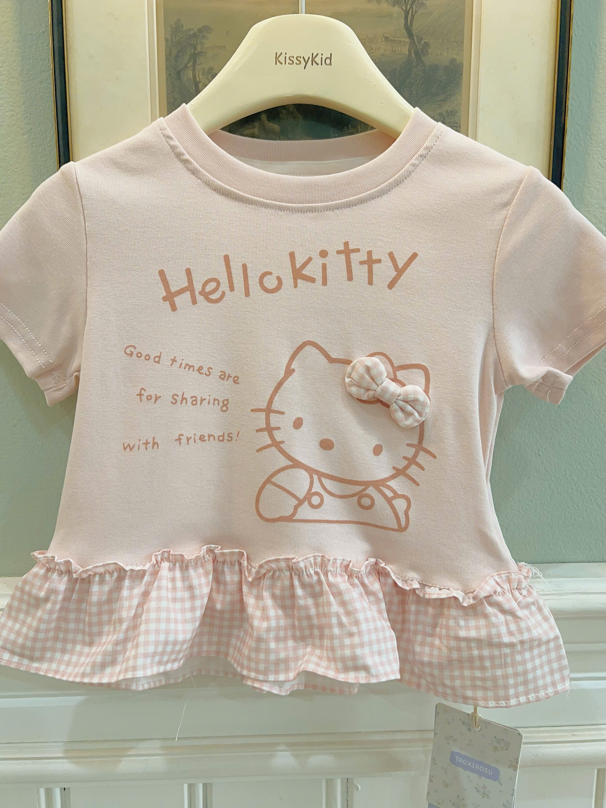 (C28) Áo thun cộc tay hoạ tiết kitty viền bèo caro đỏ hãng TX_thumbnail_0