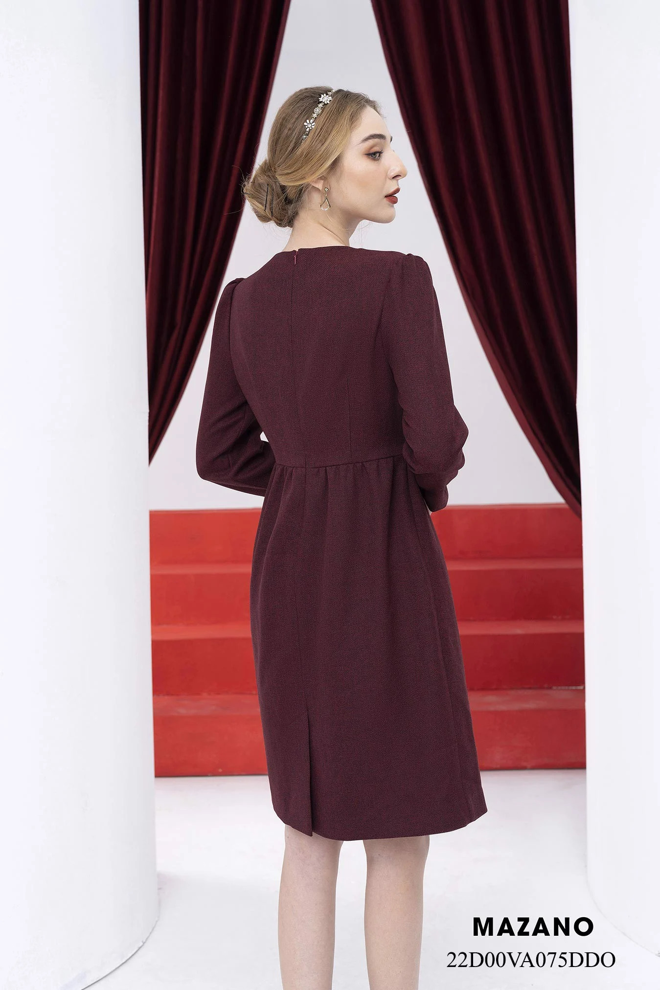 Đầm suông nhún eo đính hoa trang trí_thumbnail_3