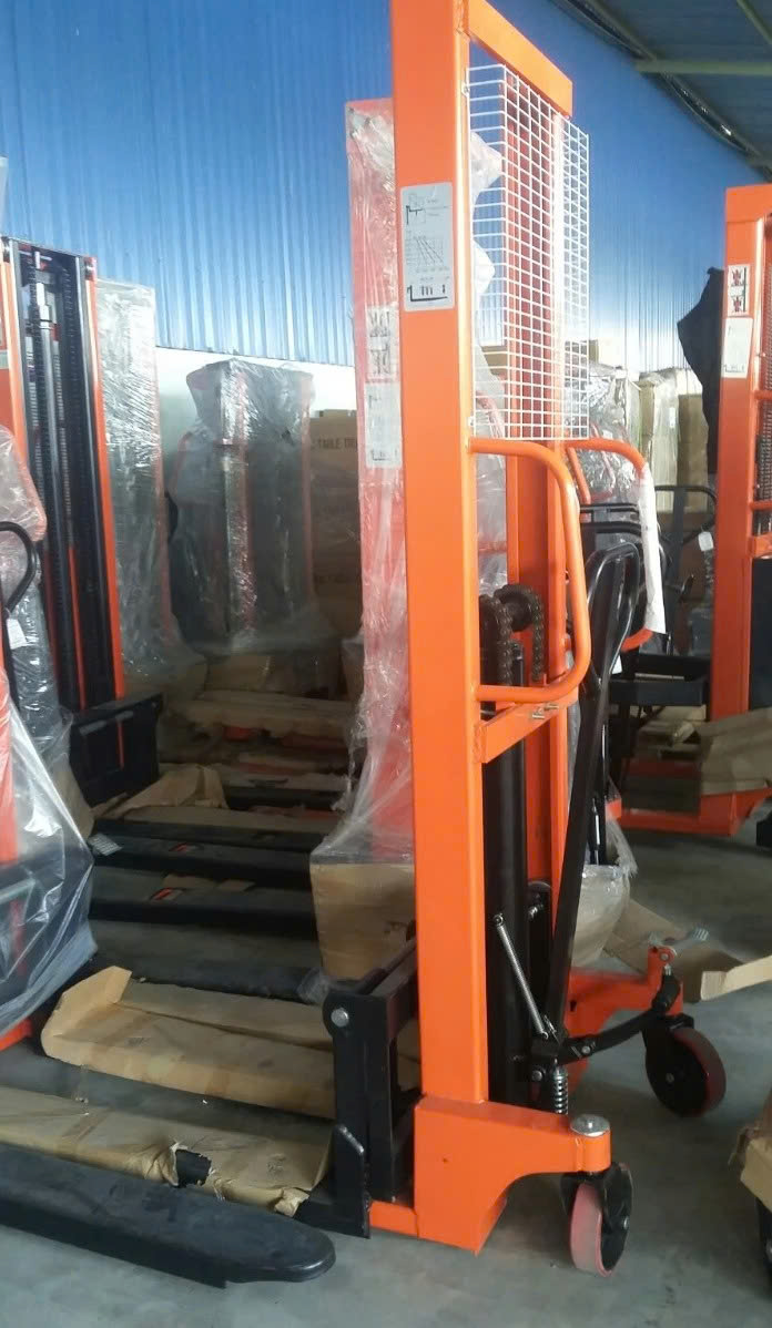 Xe nâng tay cao thủy lực_thumbnail_0