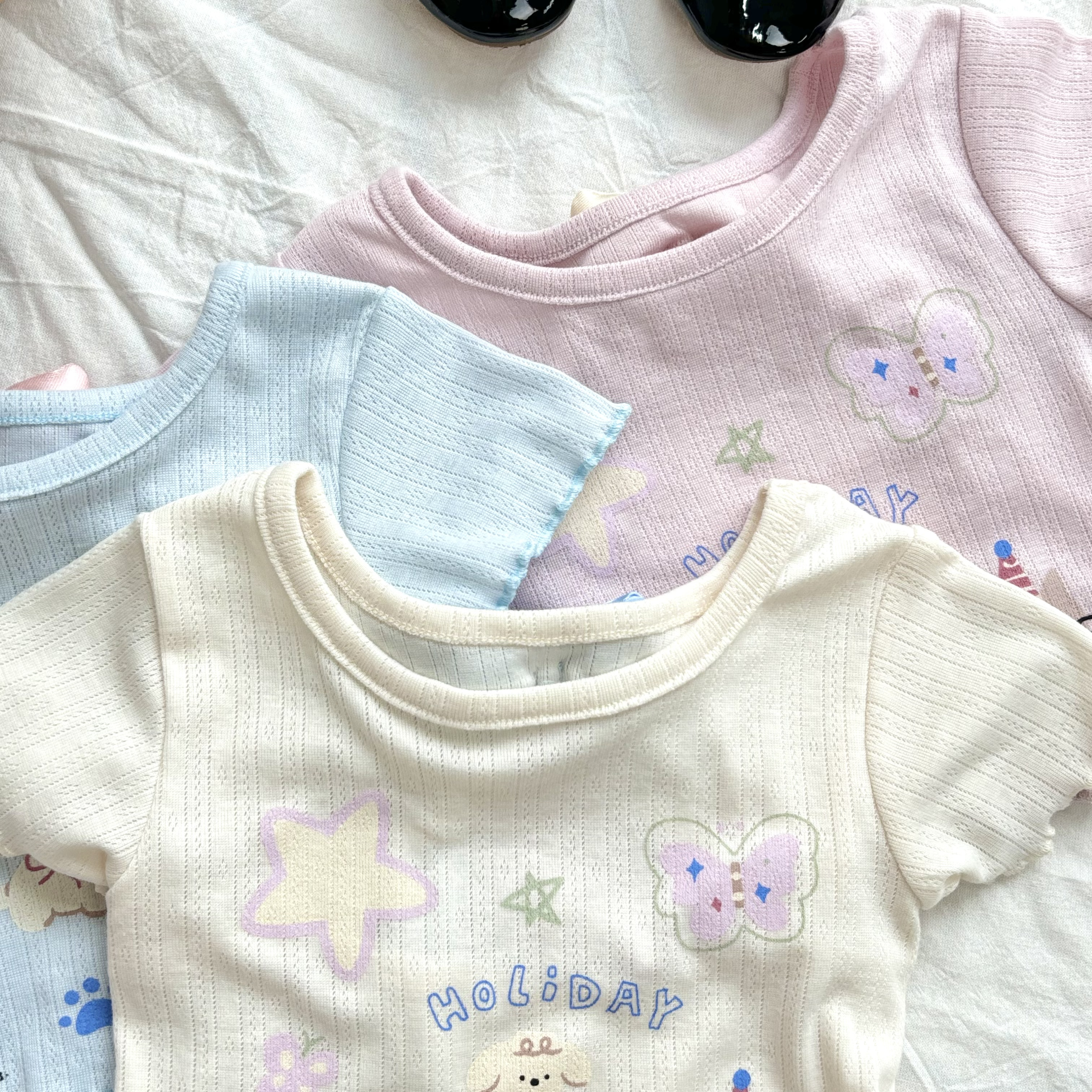 (A6) Áo thun cổ tròn hở lưng hoạ tiết đáng yêu mẫu hè 2025_thumbnail_3