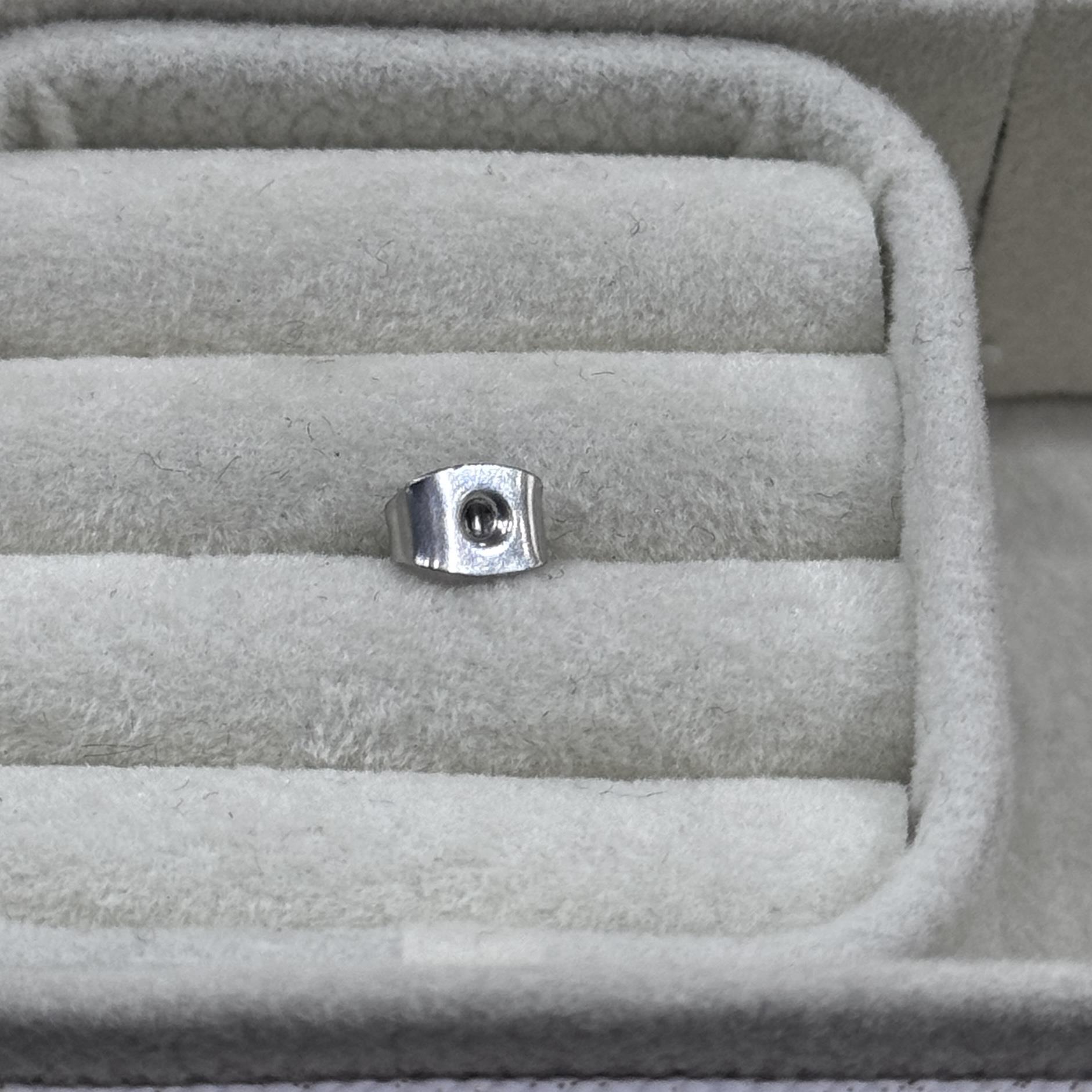 chốt khuyên bướm thép 