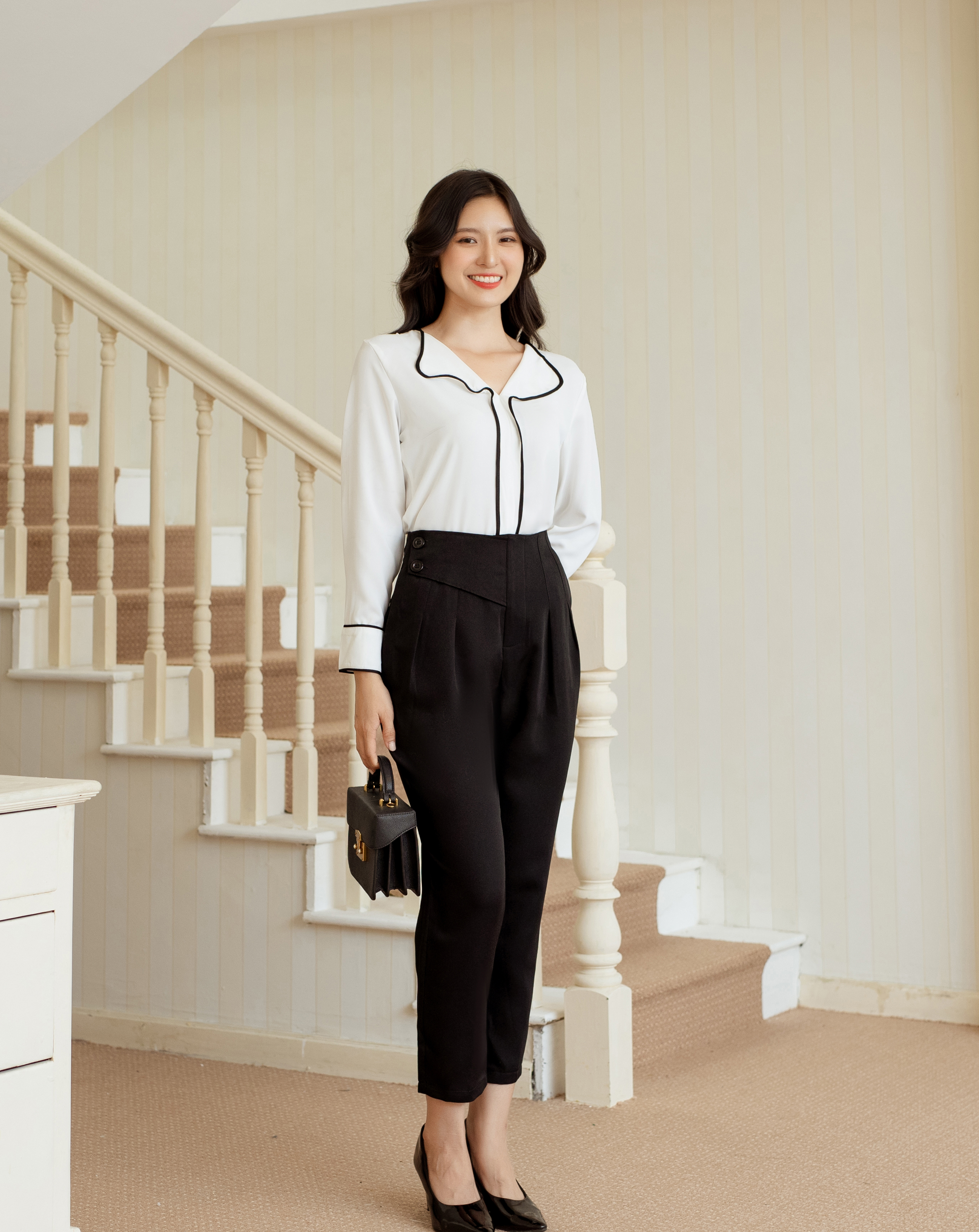 Set bộ quần baggy phối áo kiểu viền đen_thumbnail_2