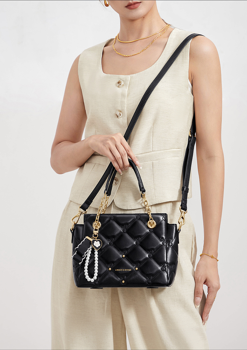 Túi Xách Quilted Pearl Charm