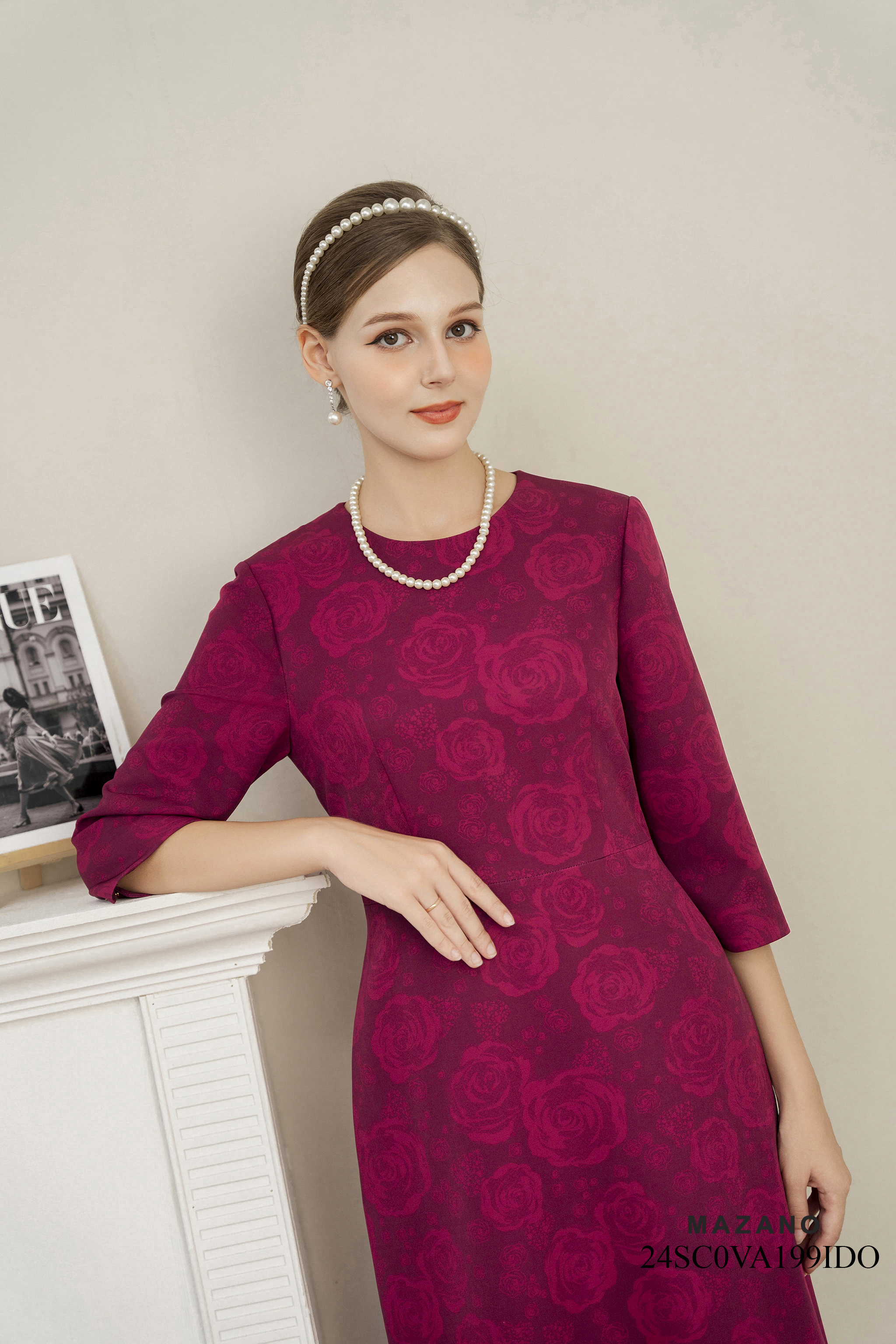 Váy Đầm Ôm Vải thô chun Hoạ tiết hoa hồng cách điệu Cổ tròn Tay lỡ Dài qua bắp chân_thumbnail_3