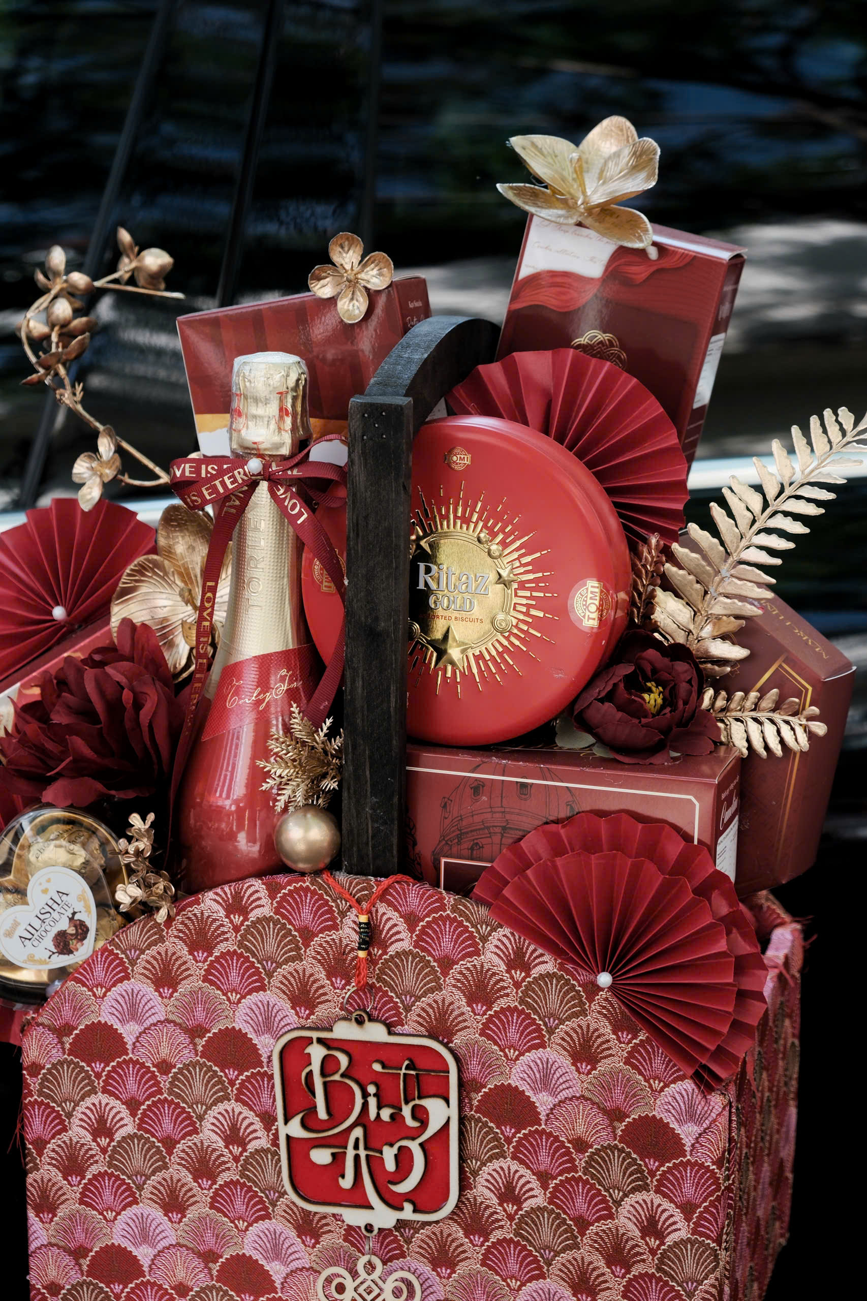 Giỏ quà tết Crimson Red