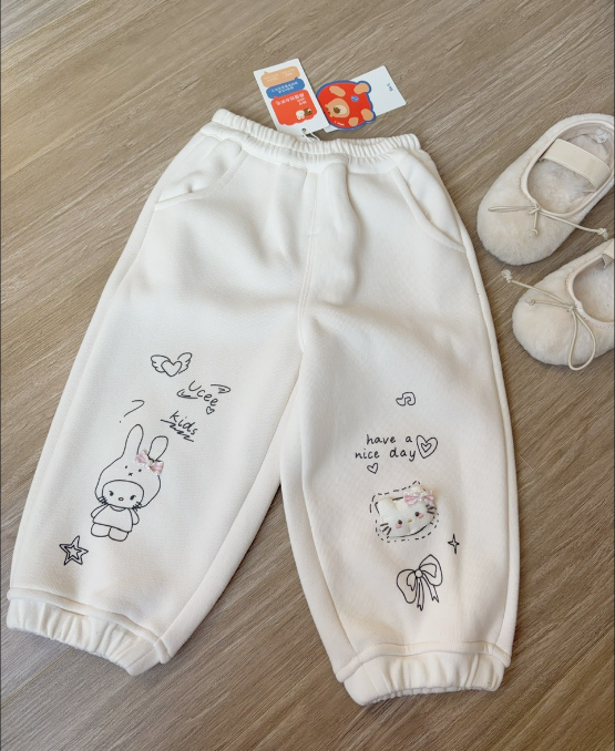 (Q231) Quần nỉ màu kem in hình đính kitty_thumbnail_0