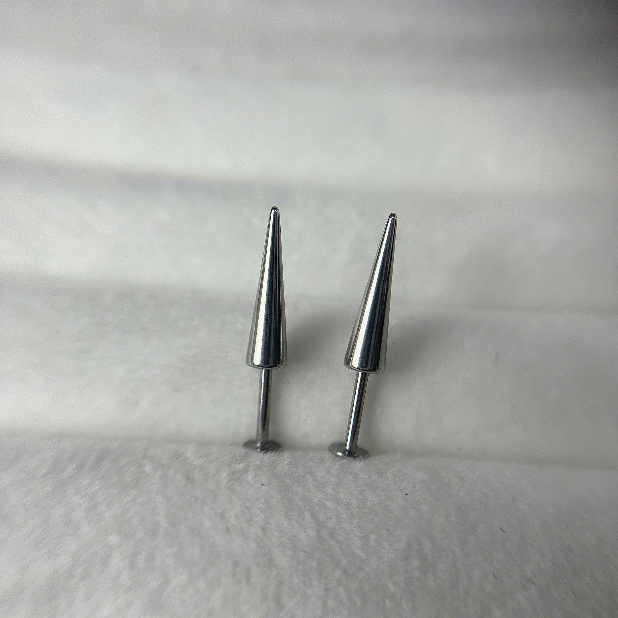 Khuyên kiểu vertical đinh nhọn_thumbnail_2