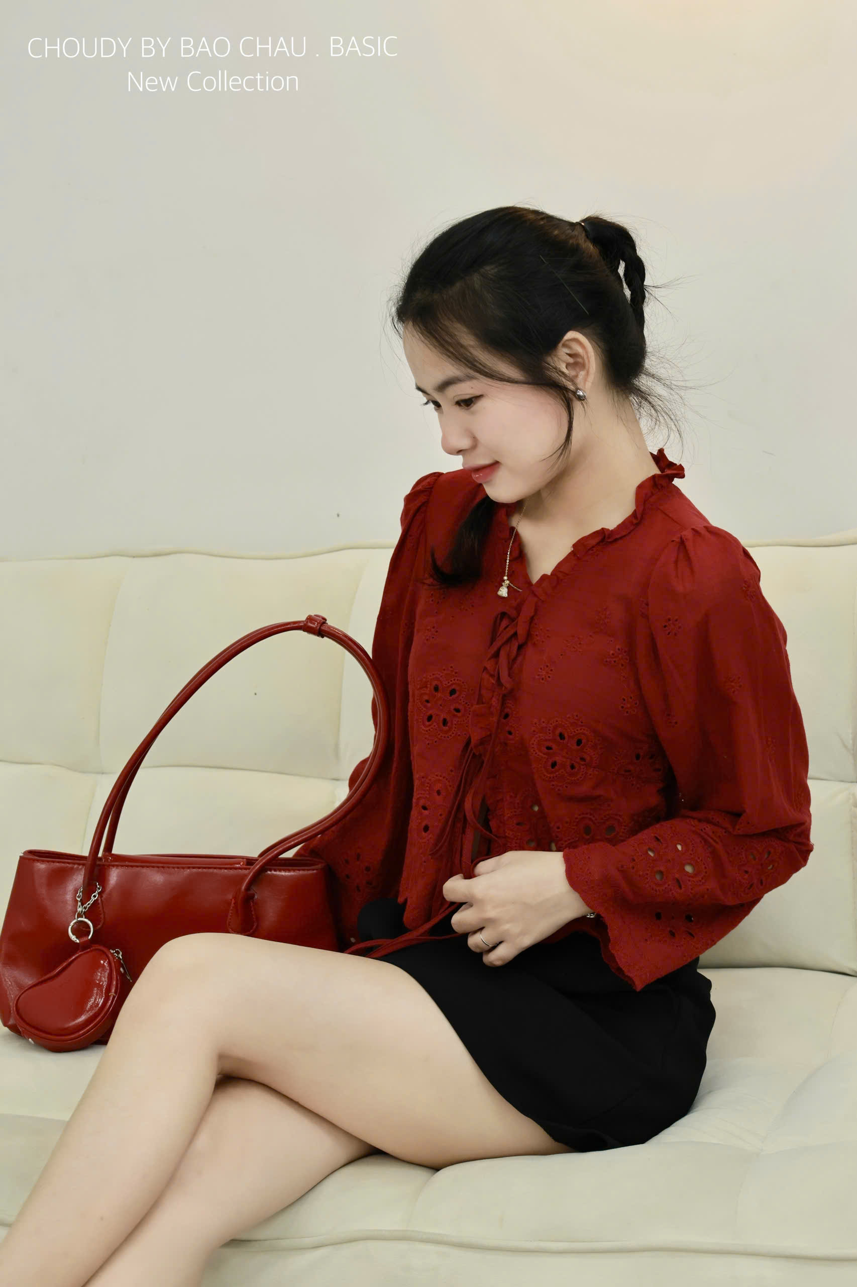 SALE U268 ÁO ĐỤC LỖ ĐỎ_thumbnail_7
