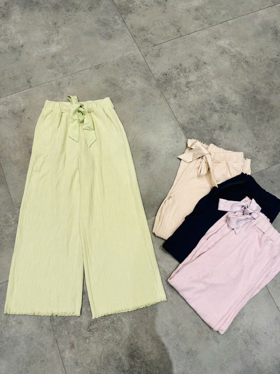 Q480 Quần thun GU_thumbnail_3