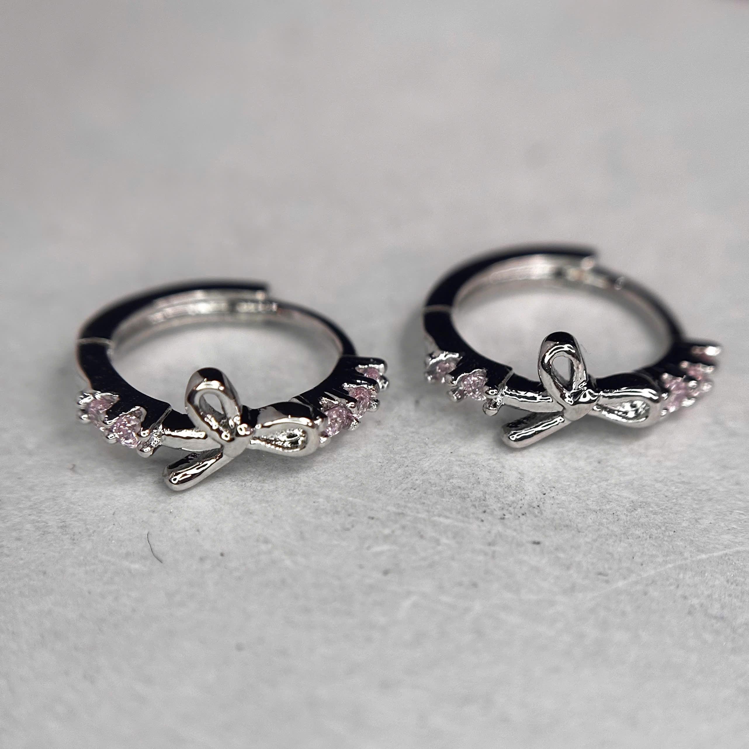 Khuyên vòng hợp kim mạ bạc nơ hồng size 8_thumbnail_2